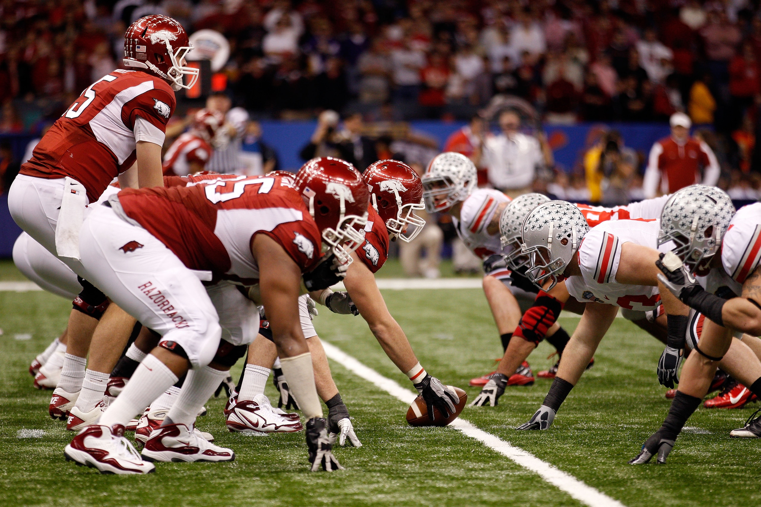 NEW ORLEANS, LA - JANUARY 04:  Ryan Mallett #15 of the Arkansas Razorbacks under center in the first half against the Ohio State Buckeyes during the Allstate Sugar Bowl at the Louisiana Superdome on January 4, 2011 in New Orleans, Louisiana.  (Photo by Ch