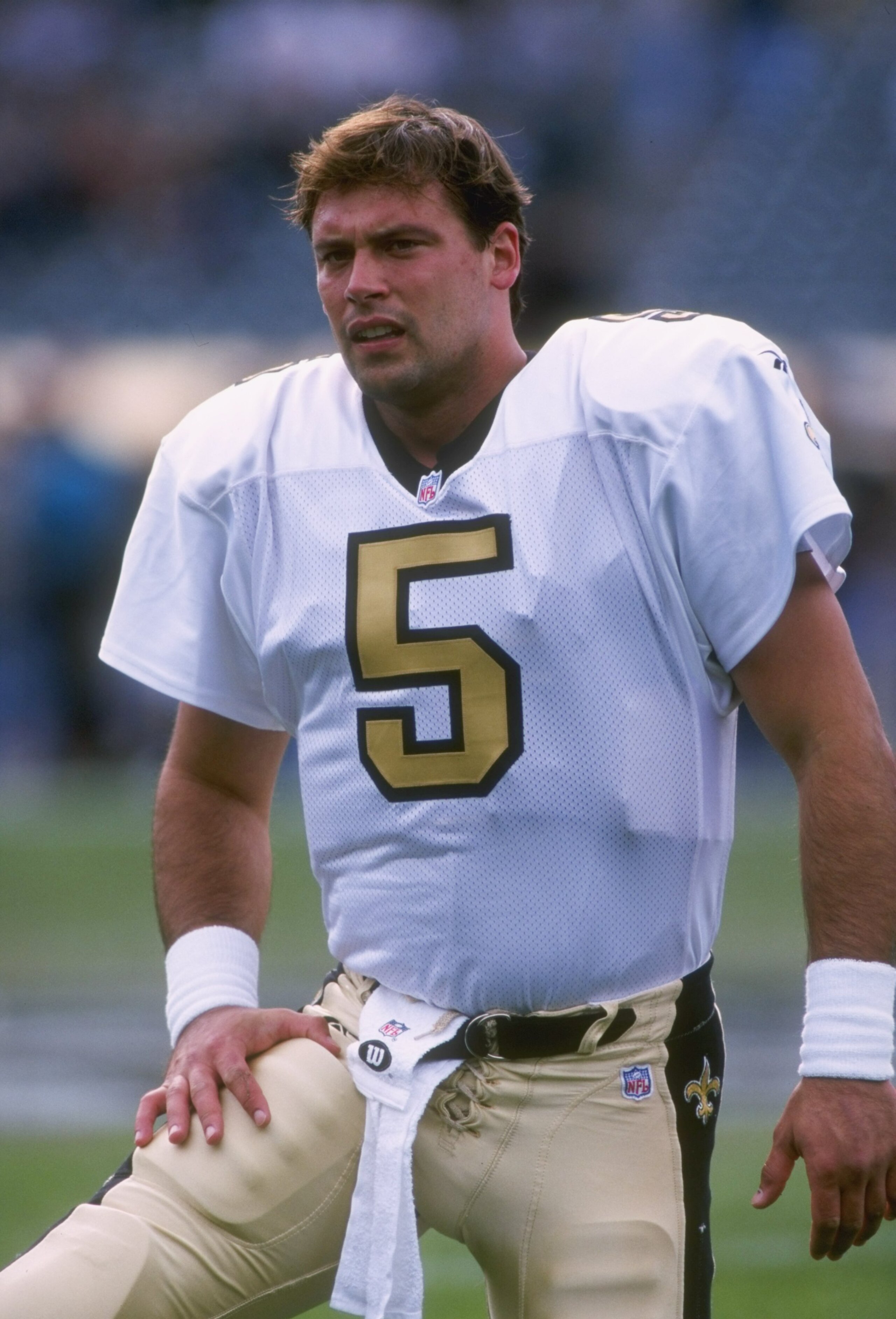 9 Nov 1997: Quarterback Heath Shuler of the New Orleans Saints during the Saints 13-10 win over the Oakland Raiders at UMAX Coliseum in Oakland, California. Mandatory Credit: Otto Greule /Allsport 9 Nov 1997: Quarterback Heath Shuler of the New Orleans Saints during the Saints 13-10 win over the Oakland Raiders at UMAX Coliseum in Oakland, California. Mandatory Credit: Otto Greule /Allsport