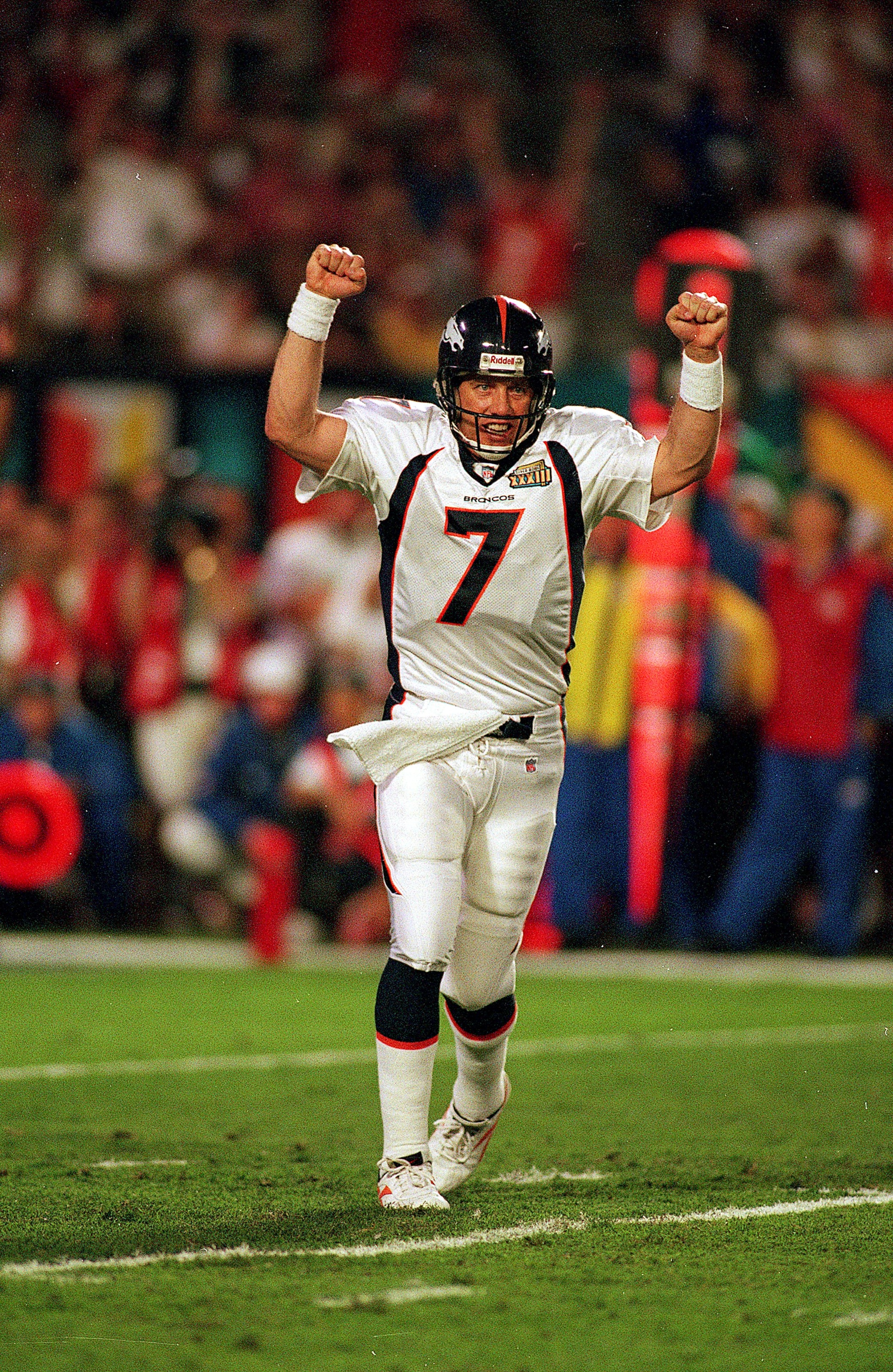 31 Jan 1999:   John Elway #7 of the Denver Broncos celebrates on the field during the Superbowl XXXIII against the Atlanta Falcons at the Pro Player Stadium in Miami, Florida. The Broncos defeated the Falcons 34-19. Mandatory Credit: Al Bello  /Allsport