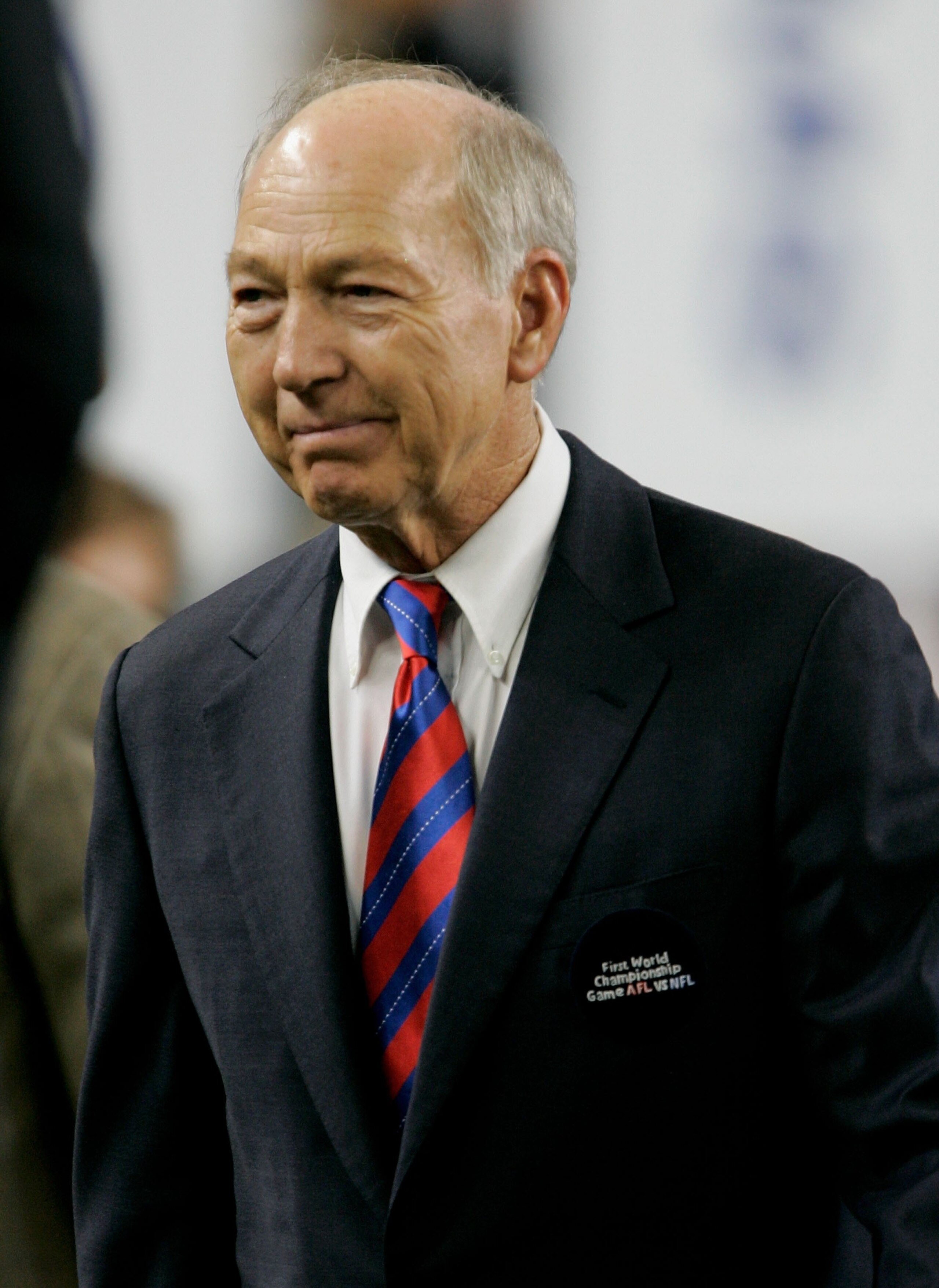 DETROIT - FEBRUARY 05:  Former Green Bay Packers quarterback and MVP of Super Bowl I & II Bart Starr is seen on the field as he is introduced prior to Super Bowl XL between the Seattle Seahawks and the Pittsburgh Steelers at Ford Field on February 5, 2006