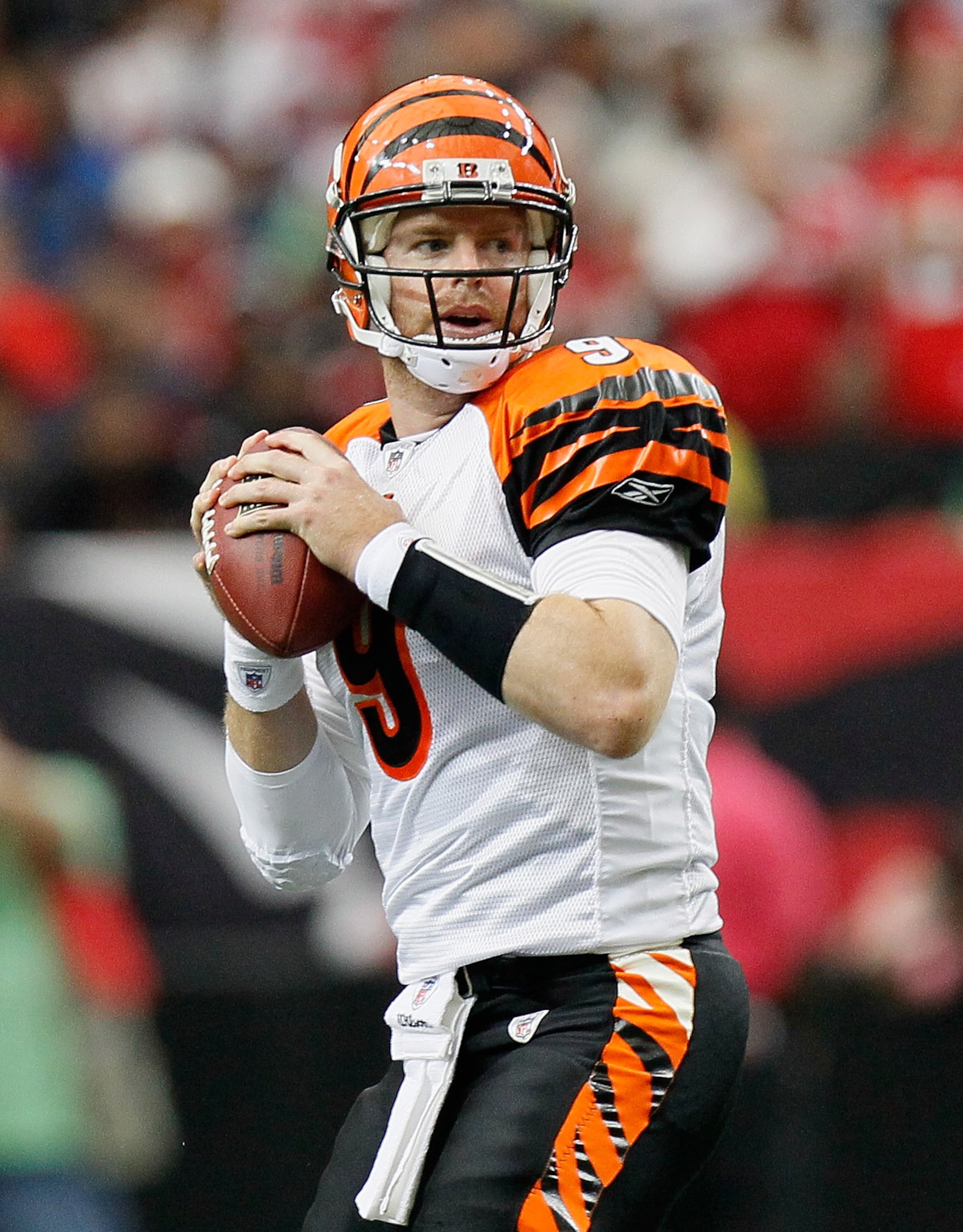 ATLANTA - OCTOBER 24:  Quarterback Carson Palmer #9 of the Cincinnati Bengals against the Atlanta Falcons at Georgia Dome on October 24, 2010 in Atlanta, Georgia.  (Photo by Kevin C. Cox/Getty Images)