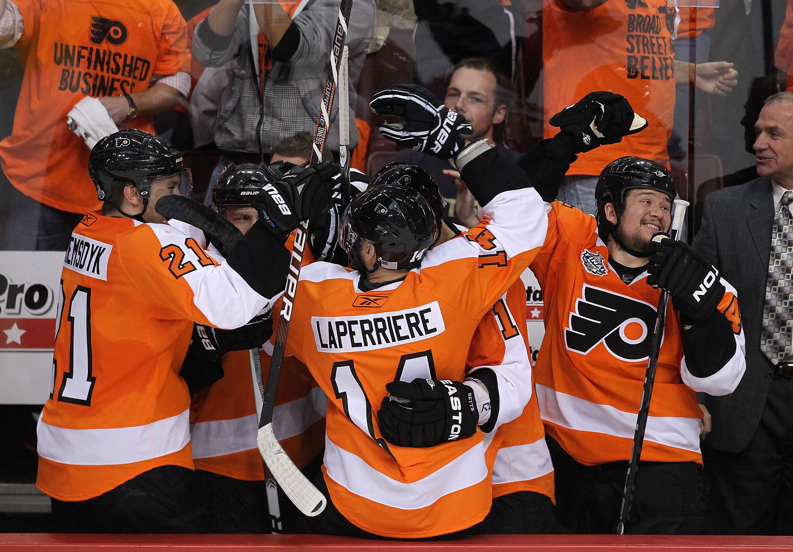 PHILADELPHIA - JUNE 09:  The Philadelphia Flyers bench celebrates after teammate Scott Hartnell #19 scored a goal in the third period against the Chicago Blackhawks in Game Six of the 2010 NHL Stanley Cup Final at the Wachovia Center on June 9, 2010 in Ph