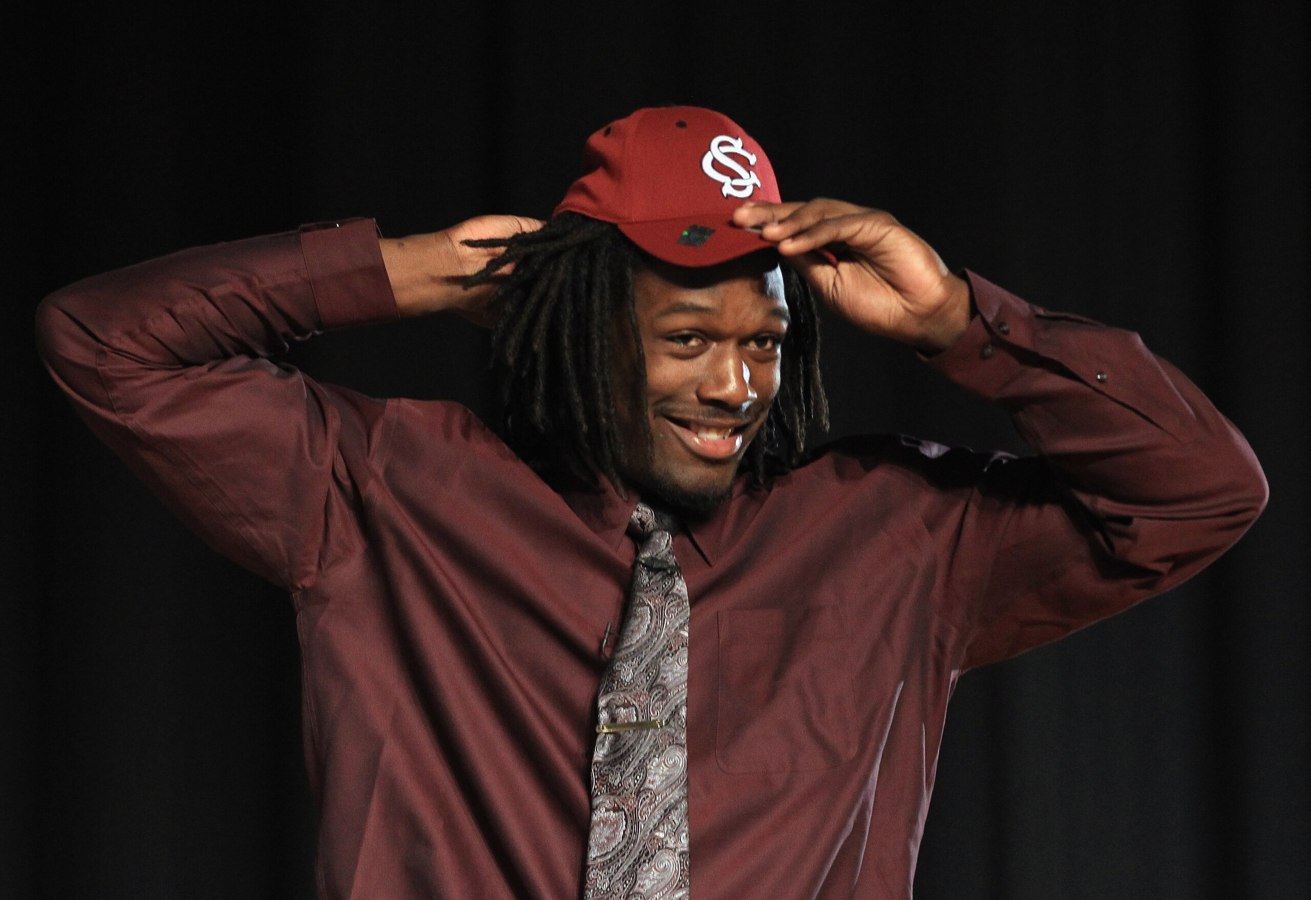 ROCK HILL, SC - FEBRUARY 14:  Jadeveon Clowney announces his college football commitment to the University of South Carolina Gamecocks during a press conference at South Pointe High School on February 14, 2011 in Rock Hill, South Carolina.  (Photo by Stre