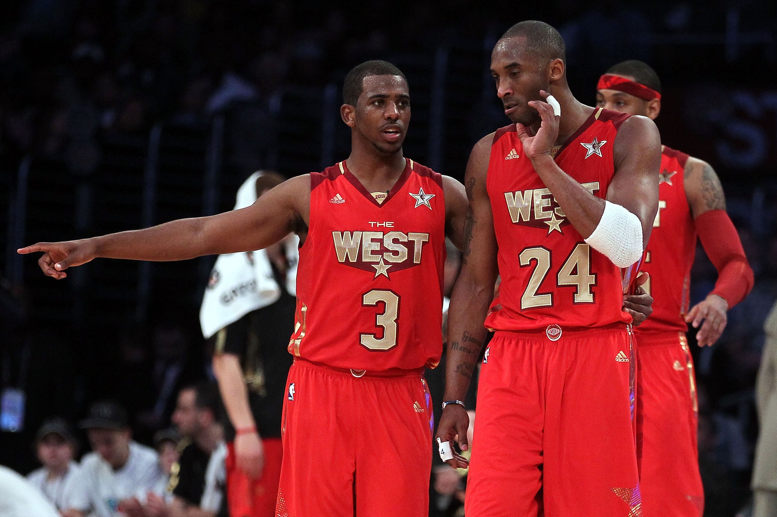 LOS ANGELES, CA - FEBRUARY 20:  Chris Paul #3 of the New Orleans Hornets and the Western Conference talks with Kobe Bryant #24 of the Los Angeles Lakers and the Western Conference in the 2011 NBA All-Star Game at Staples Center on February 20, 2011 in Los
