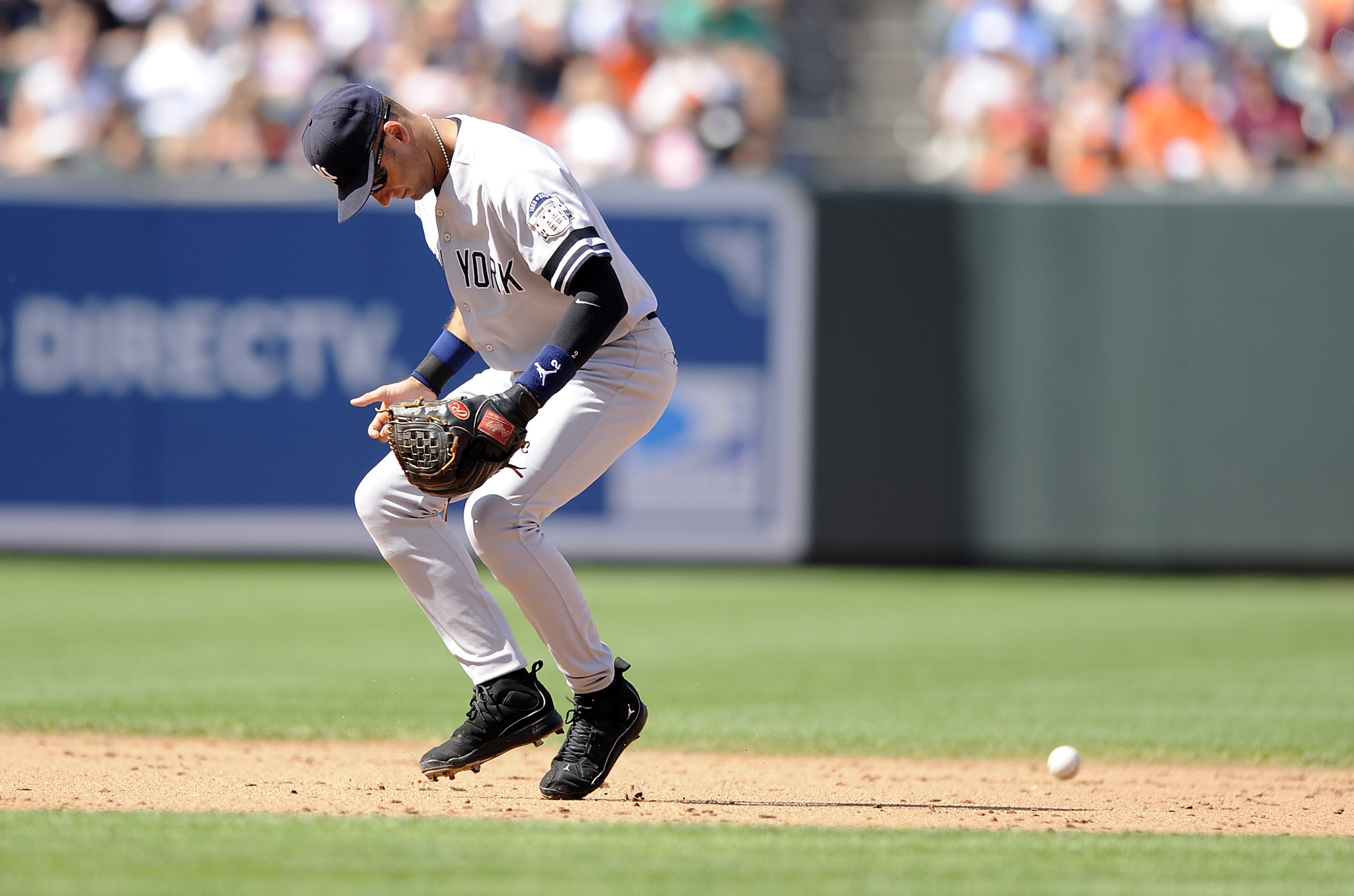 Derek Jeter New York Yankees Legends of the Park Bobblehead