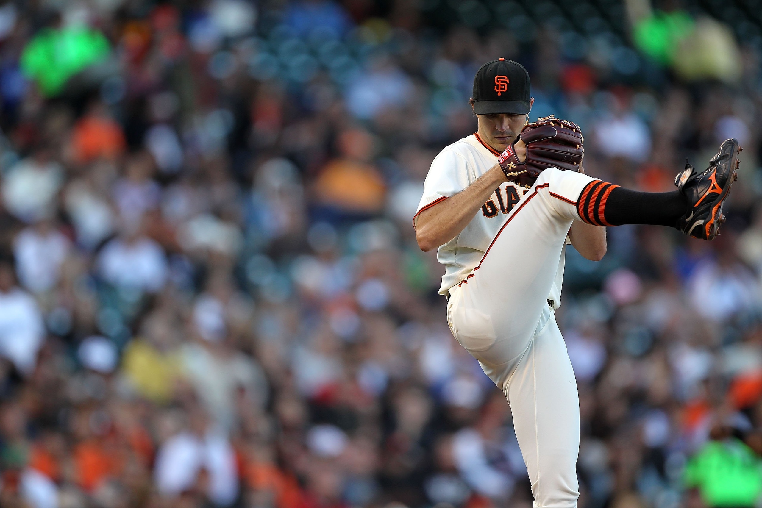 SAN FRANCISCO - JUNE 28:  Barry Zito #75 of the San Francisco Giants pitches against the Los Angeles Dodgers during an MLB game at AT&T Park on June 28, 2010 in San Francisco, California.  (Photo by Jed Jacobsohn/Getty Images)