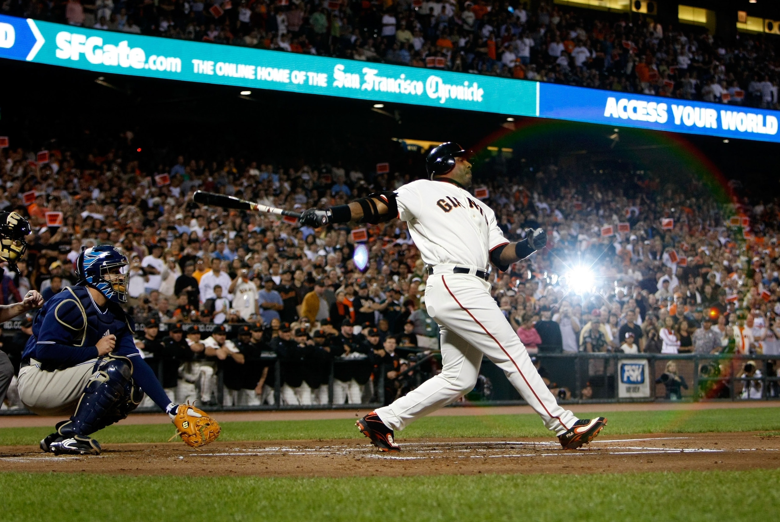 SAN FRANCISCO - SEPTEMBER 26: Barry Bonds #25 of the San Francisco Giants swings at a pitch during the first inning against the San Diego Padres September 26, 2007 at AT&T Park in San Francisco, California. Tonight will be the final home game for Bonds a SAN FRANCISCO - SEPTEMBER 26: Barry Bonds #25 of the San Francisco Giants swings at a pitch during the first inning against the San Diego Padres September 26, 2007 at AT&T Park in San Francisco, California. Tonight will be the final home game for Bonds a