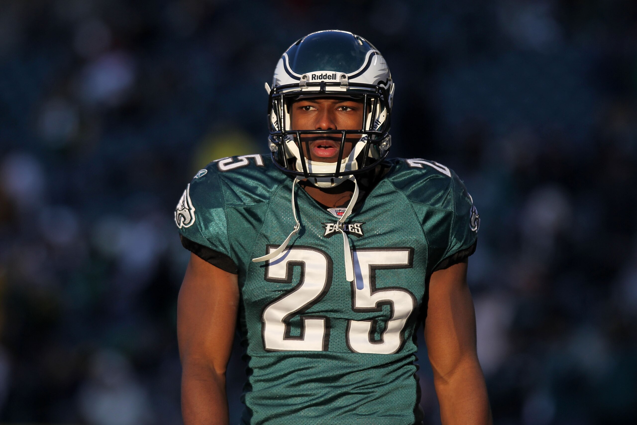 PHILADELPHIA, PA - JANUARY 09:  LeSean McCoy #25 of the Philadelphia Eagles takes the field before they play against the Green Bay Packers during the 2011 NFC wild card playoff game at Lincoln Financial Field on January 9, 2011 in Philadelphia, Pennsylvan