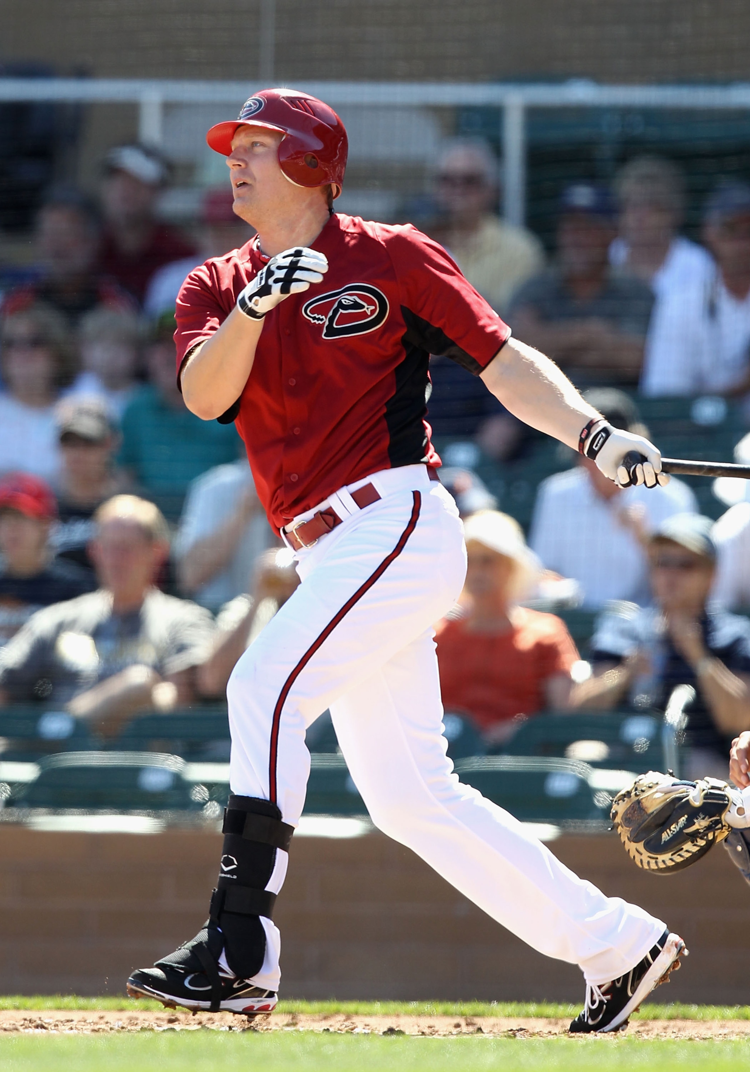 SCOTTSDALE, AZ - MARCH 09:  Geoff Blum #27 of the Arizona Diamondbacks bats against the Milwaukee Brewers during the spring training game at Salt River Fields at Talking Stick on March 9, 2011 in Scottsdale, Arizona.  (Photo by Christian Petersen/Getty Im