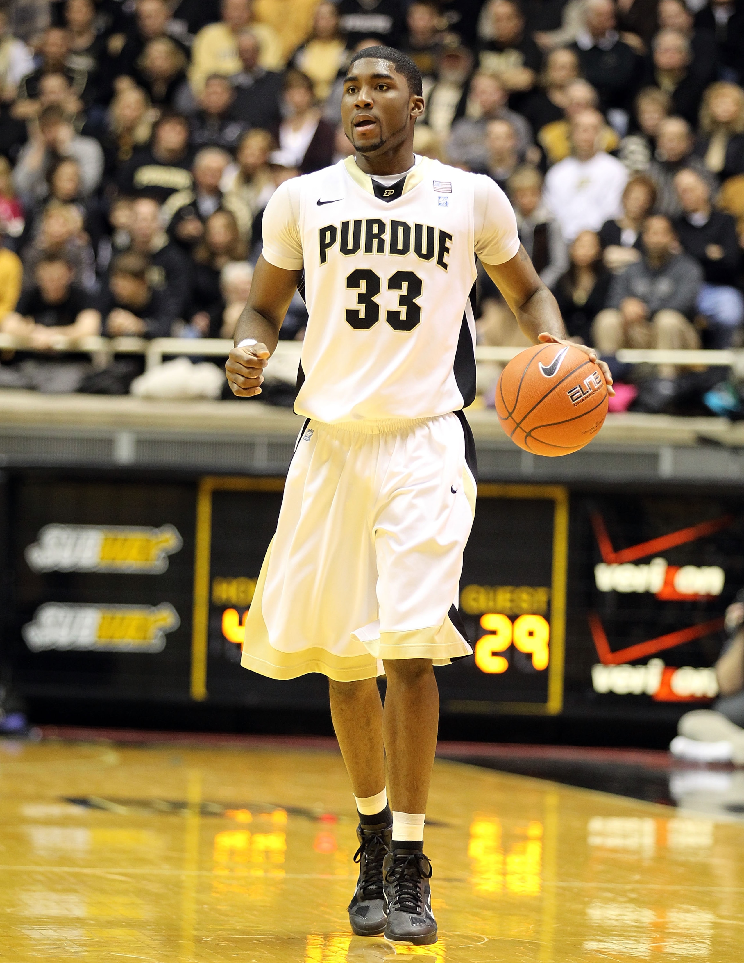 WEST LAFAYETTE, IN - JANUARY 09:  E'Twaun Moore #33 of the Purdue Boilermakers brings the ball up court against the Iowa Hawkeyes during the Big Ten Conference game at Mackey Arena on January 9, 2011 in West Lafayette, Indiana. Purdue won 75-52.  (Photo b