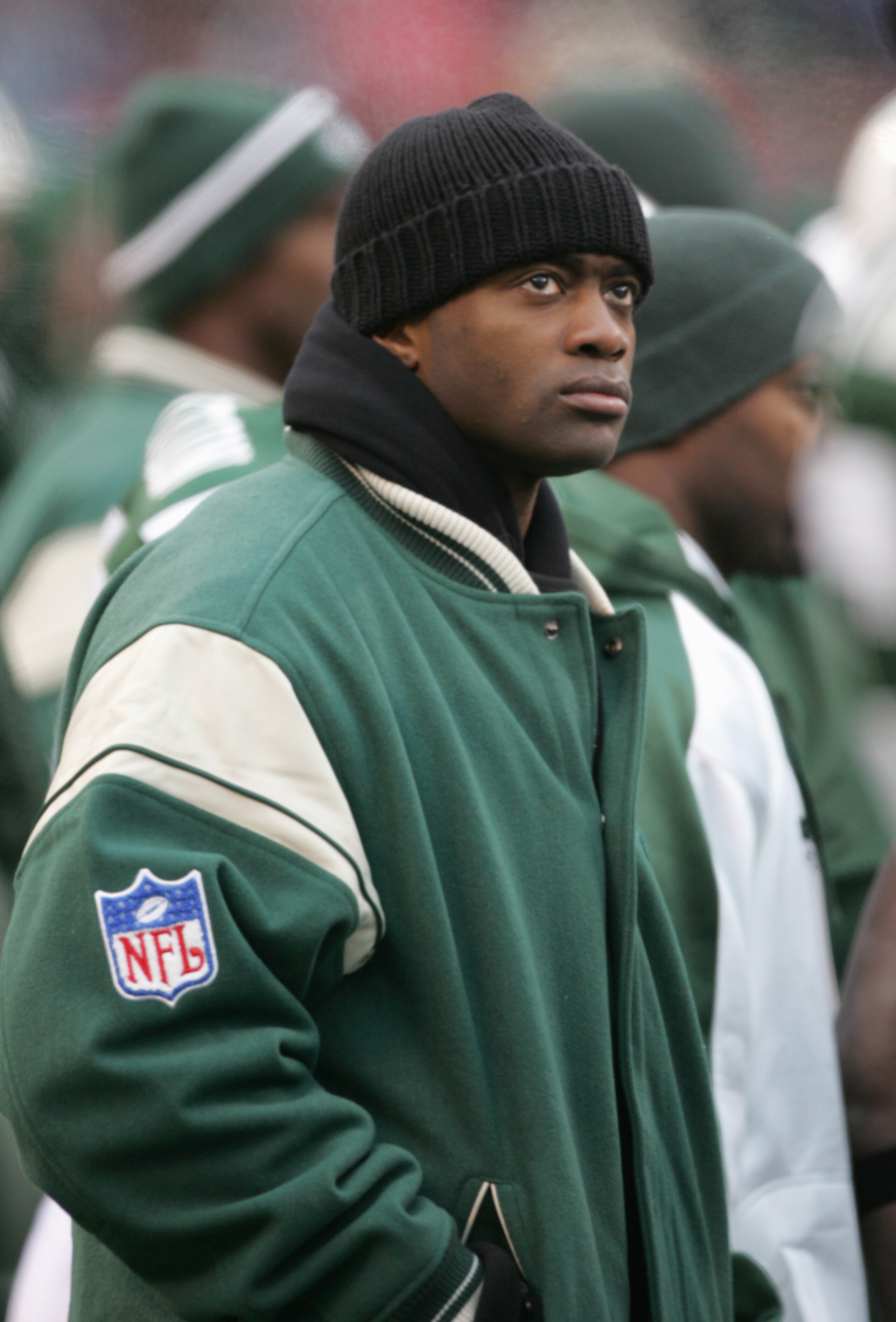 EAST RUTHERFORD, NJ - DECEMBER 11:  Curtis Martin #28 of the New York Jets looks on from the sidelines during the game against the Oakland Raiders on December 18, 2005 at Giants Stadium in East Rutherford, New Jersey.The Jets defeated the Raiders 26-10.(P