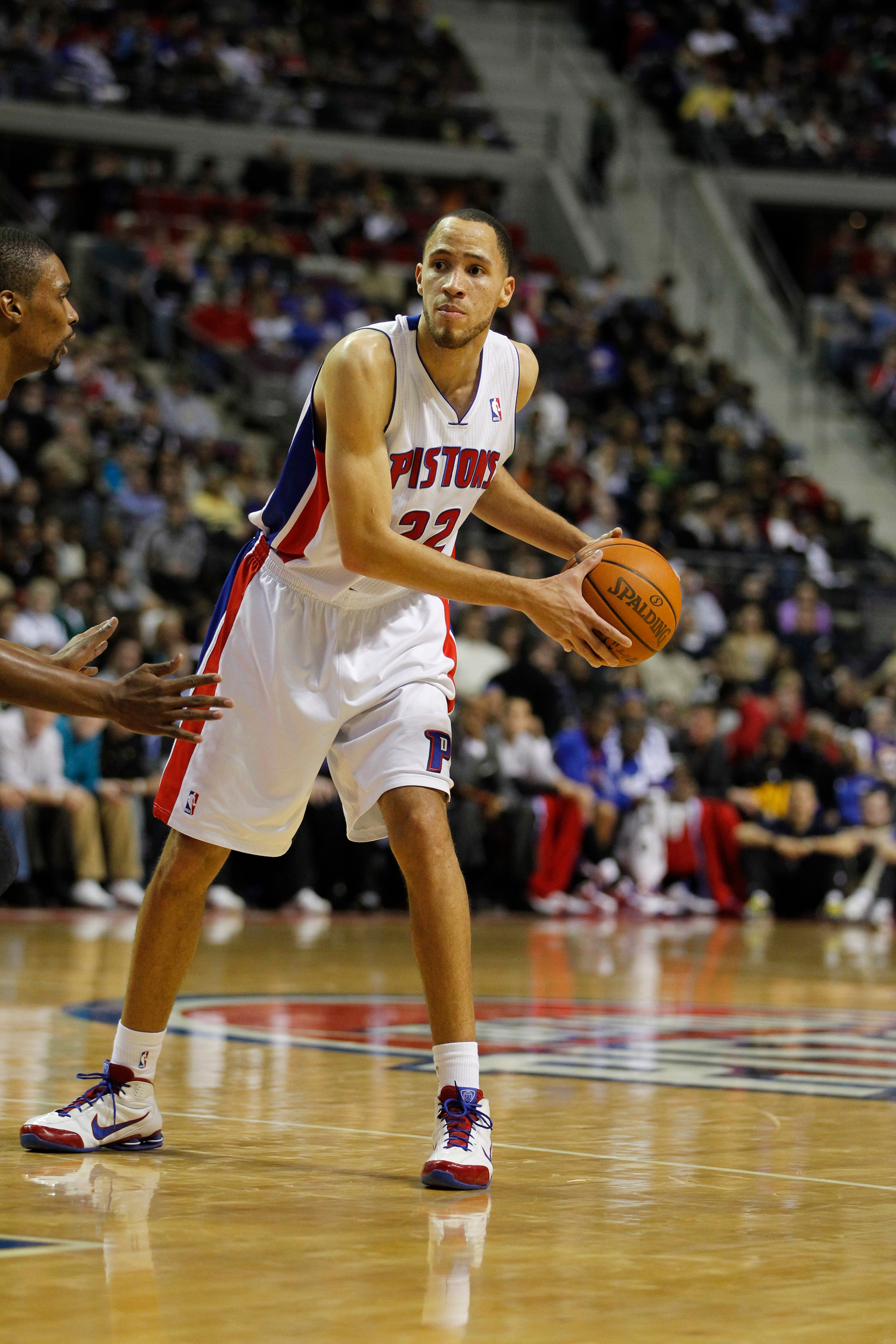 AUBURN HILLS, MI - FEBRUARY 11: Tayshaun Prince #22 of the Detroit Pistons llooks to pass while playing the Miami Heat at The Palace of Auburn Hills on February 11, 2011 in Auburn Hills, Michigan. Miami won the game 106-92. (Photo by Gregory Shamus/Gett AUBURN HILLS, MI - FEBRUARY 11: Tayshaun Prince #22 of the Detroit Pistons llooks to pass while playing the Miami Heat at The Palace of Auburn Hills on February 11, 2011 in Auburn Hills, Michigan. Miami won the game 106-92. (Photo by Gregory Shamus/Gett