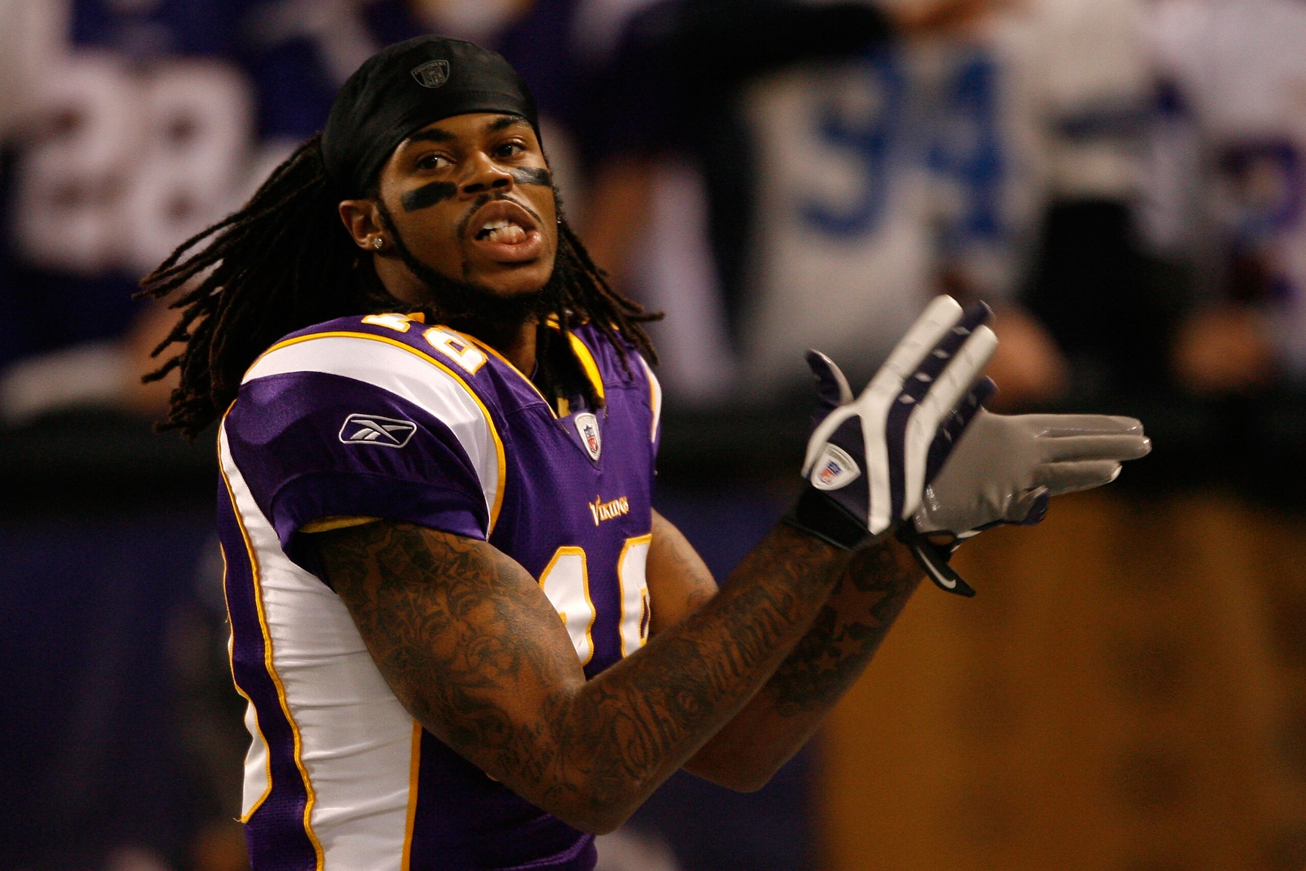 MINNEAPOLIS - JANUARY 17:  Wide receiver Sidney Rice #18 of the Minnesota Vikings celebrates while playing against the Dallas Cowboys during the first half of the NFC Divisional Playoff Game at Hubert H. Humphrey Metrodome on January 17, 2010 in Minneapol