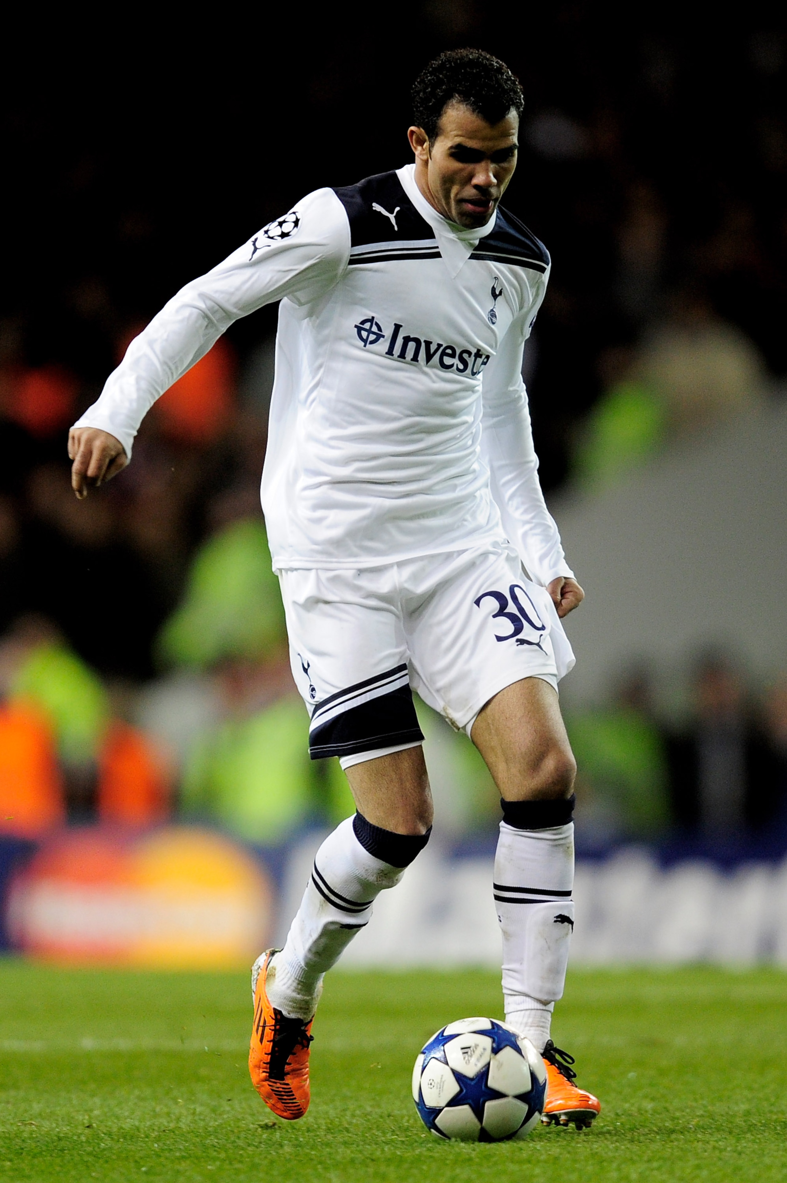 LONDON, ENGLAND - MARCH 09: Sandro of Tottenham in action during the UEFA Champions League round of 16 second leg match between Tottenham Hotspur and AC Milan at White Hart Lane on March 9, 2011 in London, England. (Photo by Jamie McDonald/Getty Images) LONDON, ENGLAND - MARCH 09: Sandro of Tottenham in action during the UEFA Champions League round of 16 second leg match between Tottenham Hotspur and AC Milan at White Hart Lane on March 9, 2011 in London, England. (Photo by Jamie McDonald/Getty Images)