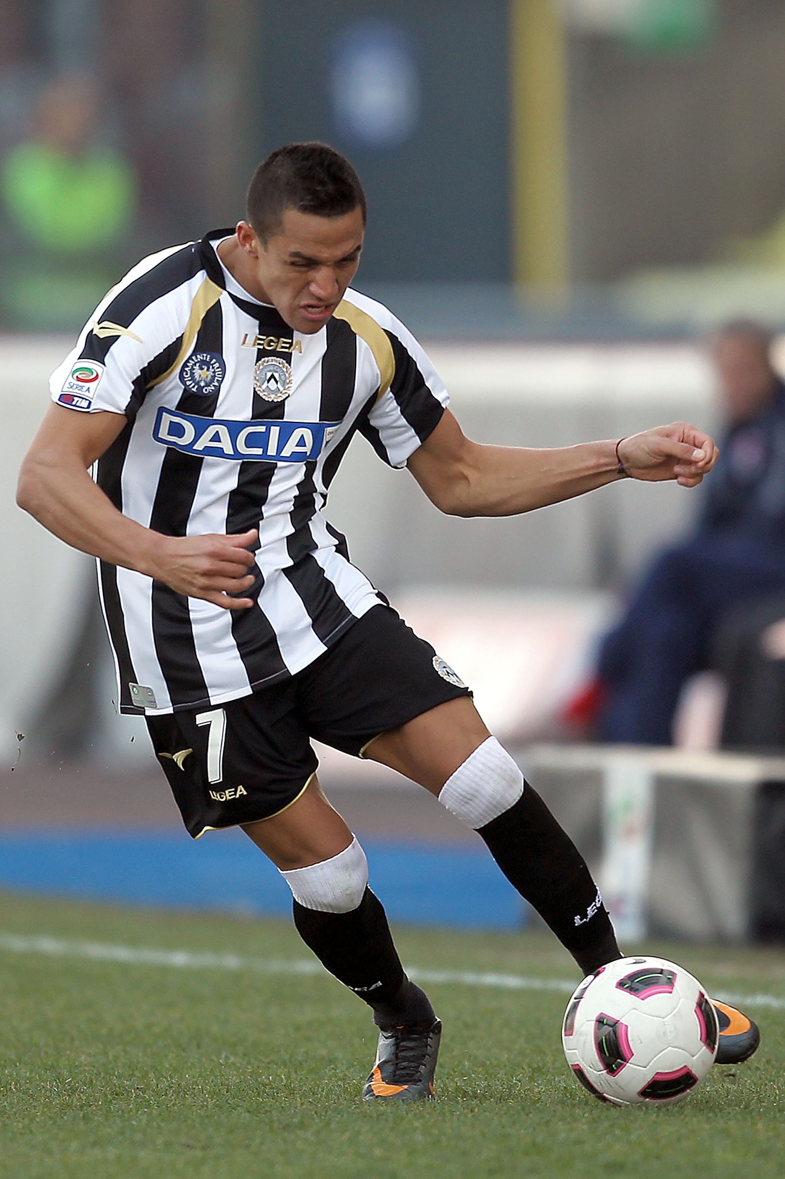 UDINE, ITALY - MARCH 06: Alexis Sanchez of Udinese Calcio in action during the Serie A match between Udinese Calcio and AS Bari at Stadio Friuli on March 6, 2011 in Udine, Italy. (Photo by Gabriele Maltinti/Getty Images) UDINE, ITALY - MARCH 06: Alexis Sanchez of Udinese Calcio in action during the Serie A match between Udinese Calcio and AS Bari at Stadio Friuli on March 6, 2011 in Udine, Italy. (Photo by Gabriele Maltinti/Getty Images)