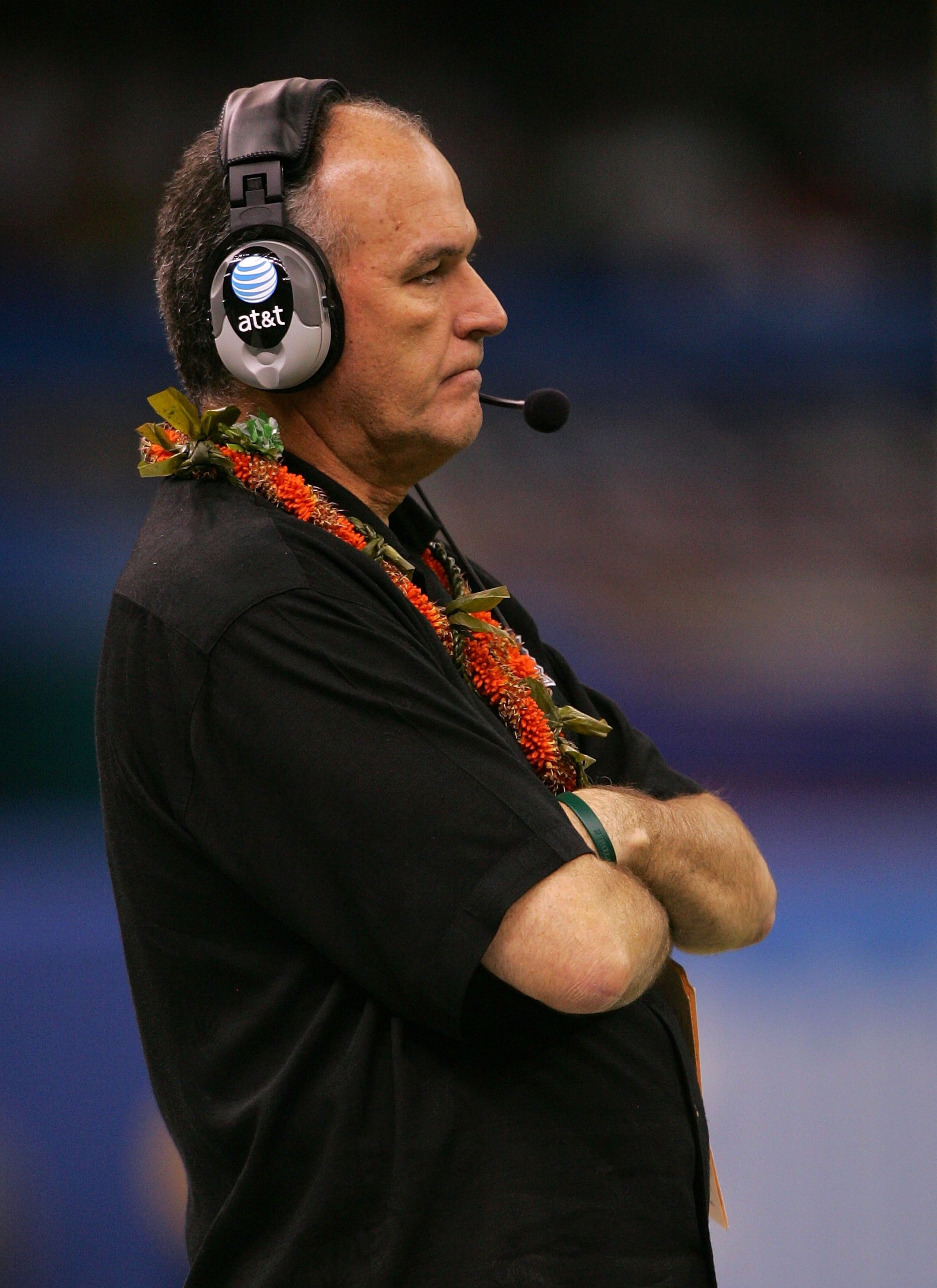 NEW ORLEANS - JANUARY 01:  Head coach June Jones of the Hawai'i Warriors looks on against the Georgia Bulldogs during the Allstate Sugar Bowl at the Louisiana Superdome on January 1, 2008 in New Orleans, Louisiana. Georgia won 41-10. (Photo by Matthew Sto
