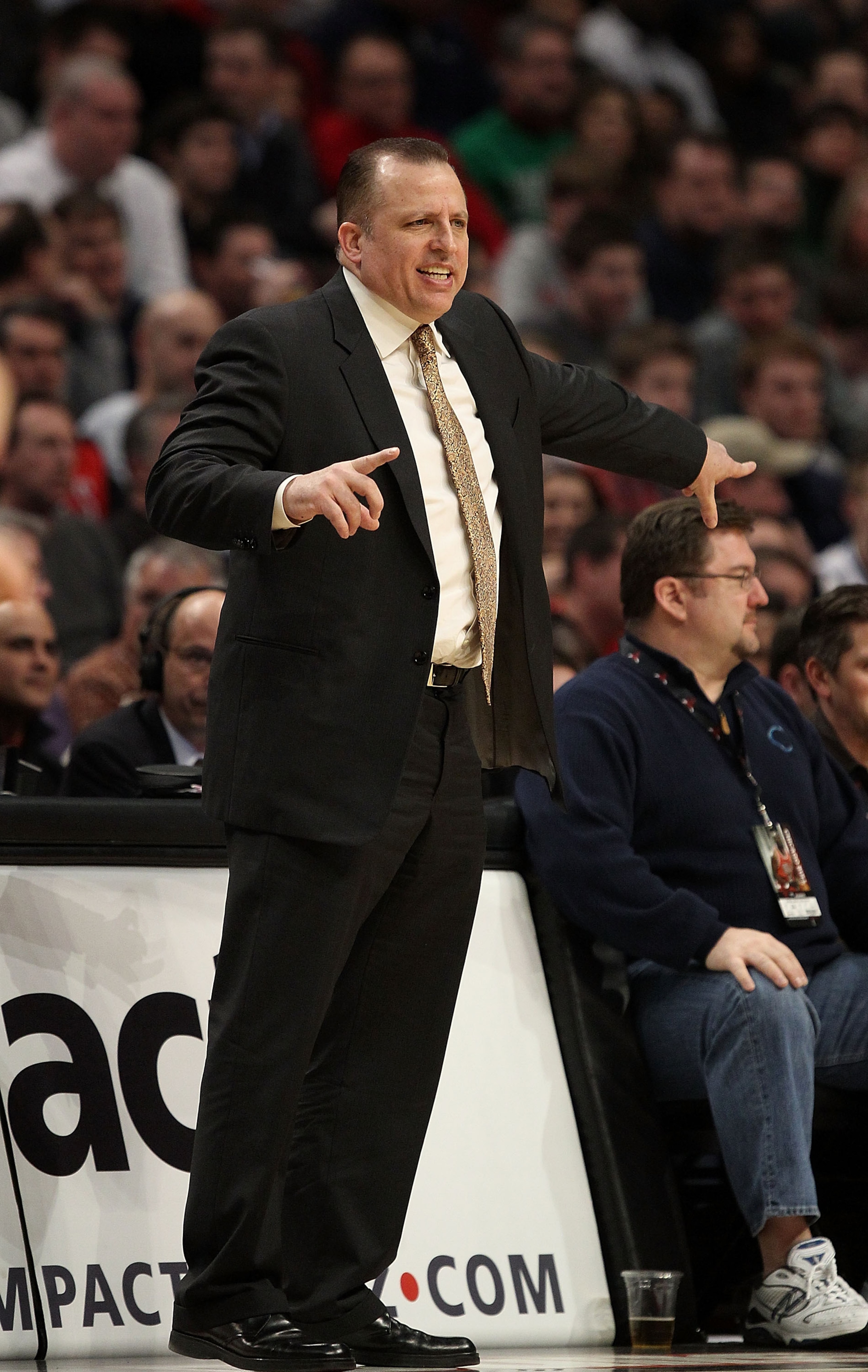 CHICAGO, IL - MARCH 07: Head coach Tom Thibodeau of the Chicago Bulls calls a play during a game against the New Orleans Hornets at the United Center on March 7, 2011 in Chicago, Illinois. The Bulls defeated the Hornets 85-77. NOTE TO USER: User expressly