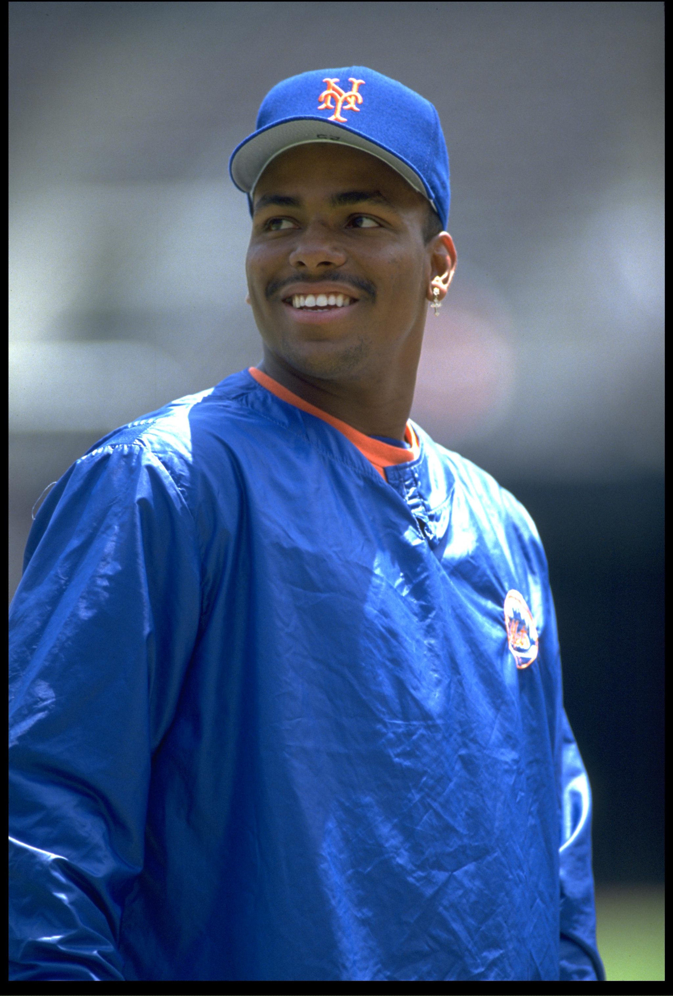 21 Jul 1993: A CANDID PORTRAIT OF NEW YORK METS INFIELDER BOBBY BONILLA DURING THE METS VERSUS SAN DIEGO PADRES GAME AT JACK MURPHY STADIUM IN SAN DIEGO, CALIFORNIA.