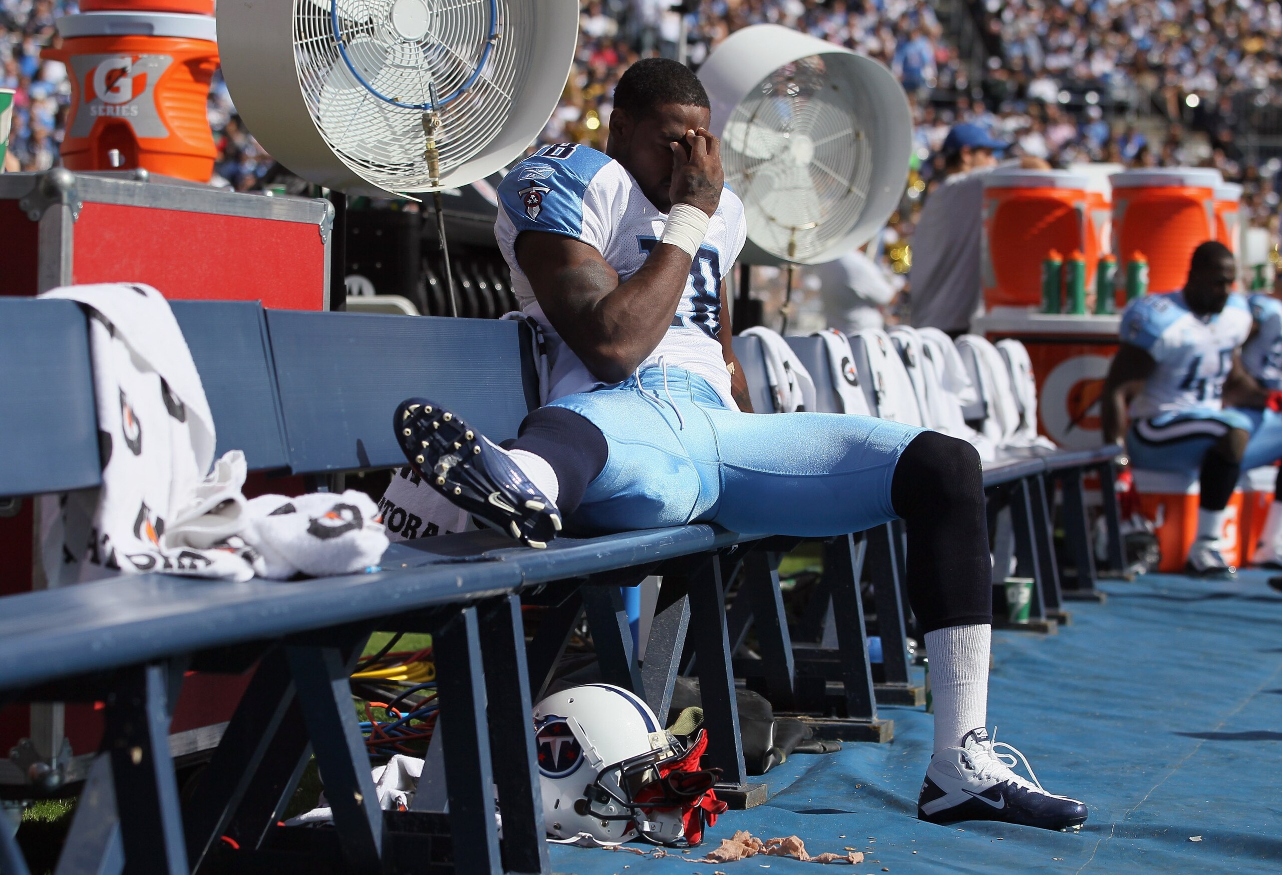 SAN DIEGO - OCTOBER 31:  Wide receiver Kenny Britt #18 of the Tennessee Titans sits on the bench after injuring his leg in the first quarter against the San Diego Chargers at Qualcomm Stadium on October 31, 2010 in San Diego, California.  (Photo by Jeff G