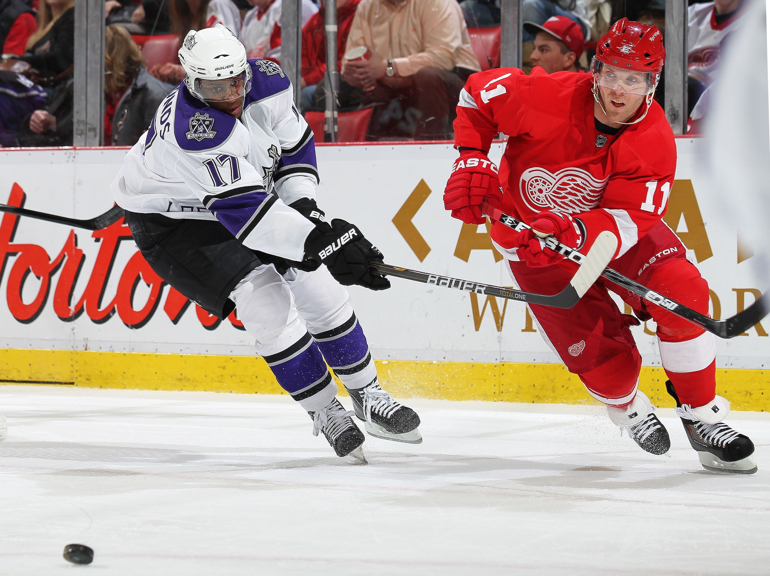 DETROIT, MI - MARCH 9:  Wayne Simmonds #17 of the Los Angeles Kings tries to stop Daniel Cleary #11 of the Detroit Red Wings from clearing the puck in a game on March 9, 2011 at the Joe Louis Arena in Detroit, Michigan. (Photo by Claus Andersen/Getty Imag