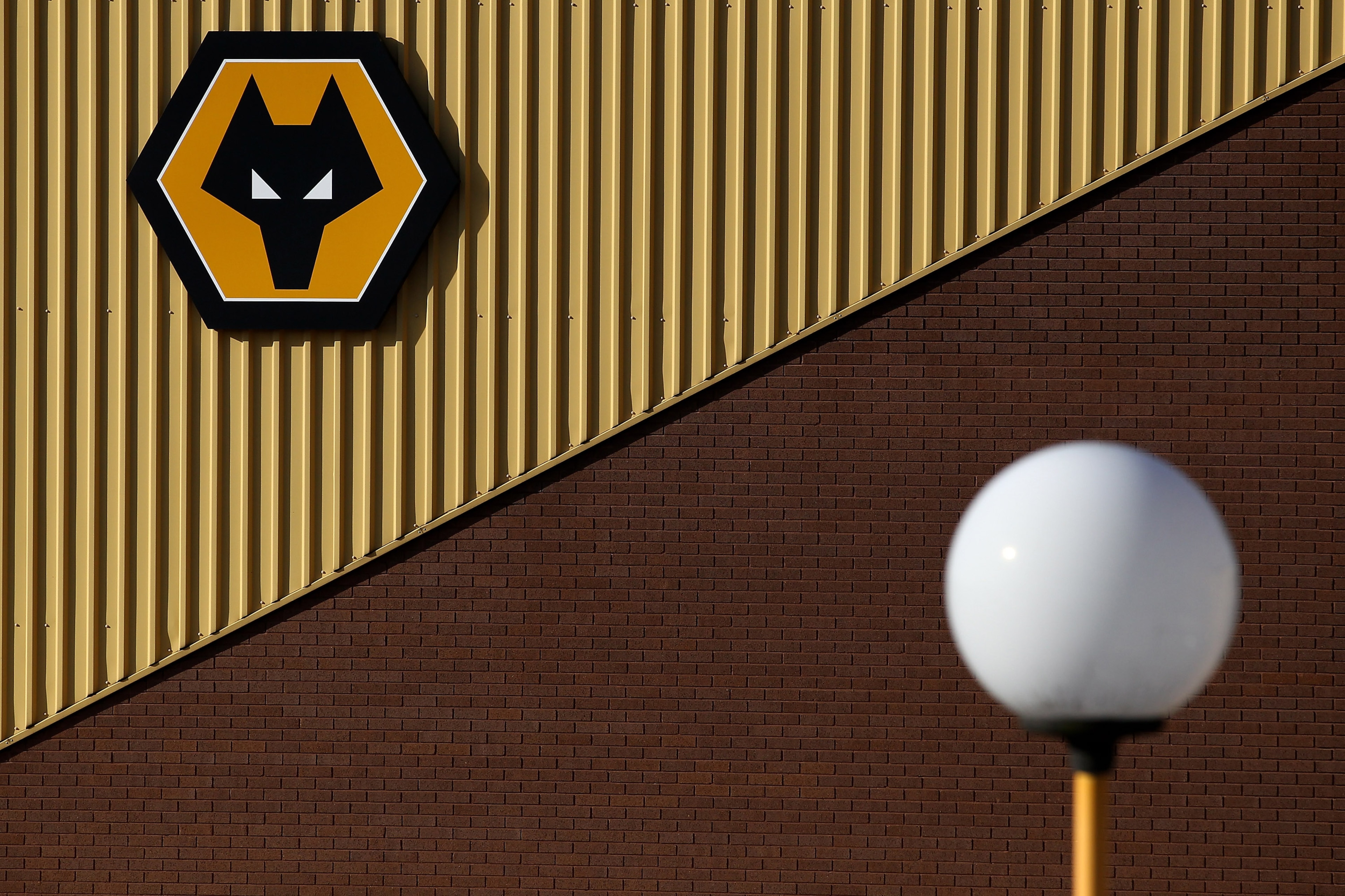 WOLVERHAMPTON, ENGLAND - MARCH 06:  A general view of Molineux ahead of the Barclays Premier League match between Wolverhampton Wanderers and Tottenham Hotspur at Molineux on March 6, 2011 in Wolverhampton, England.  (Photo by Julian Finney/Getty Images)