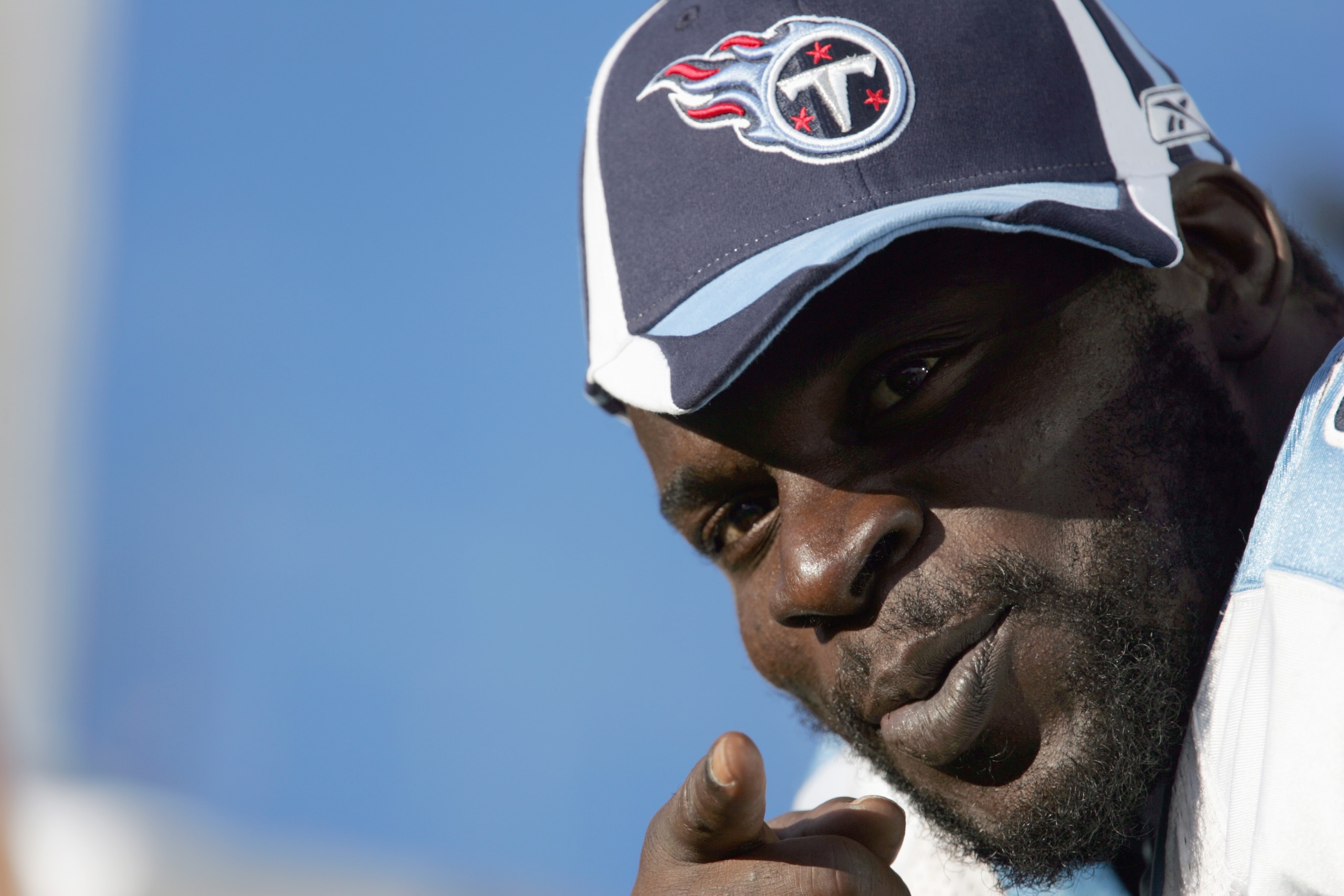 GREEN BAY, WI - SEPTEMBER 1: Travis Henry #20 of the Tennessee Titans looks on from the bench during a game against the Green Bay Packers during a preseason game on September 1, 2006 at Lambeau Field in Green Bay, Wisconsin. (Photo by Jonathan Daniel/Gett