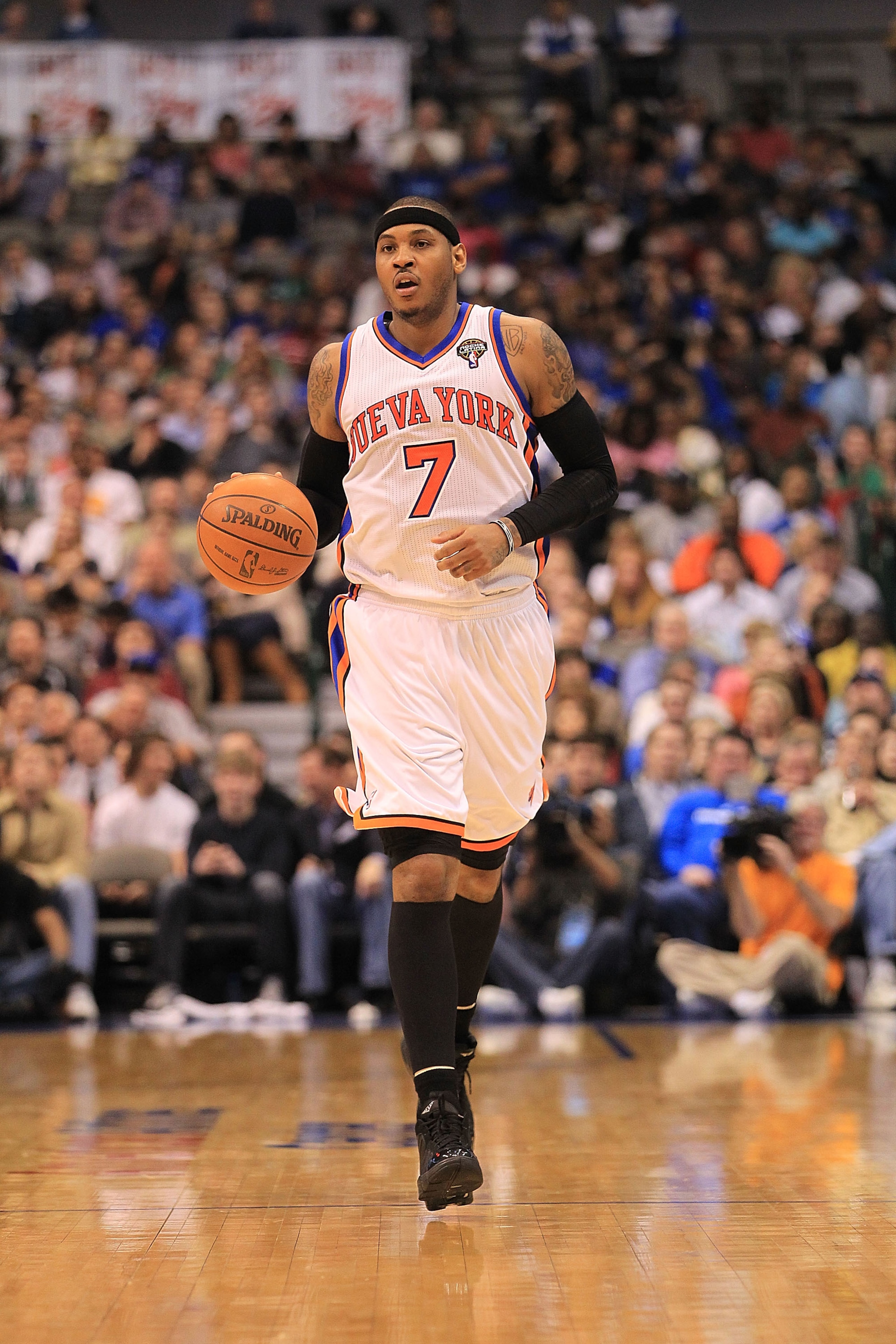 DALLAS, TX - MARCH 10:  Forward Carmelo Anthony #7 of the New York Knicks at American Airlines Center on March 10, 2011 in Dallas, Texas.  NOTE TO USER: User expressly acknowledges and agrees that, by downloading and or using this photograph, User is cons