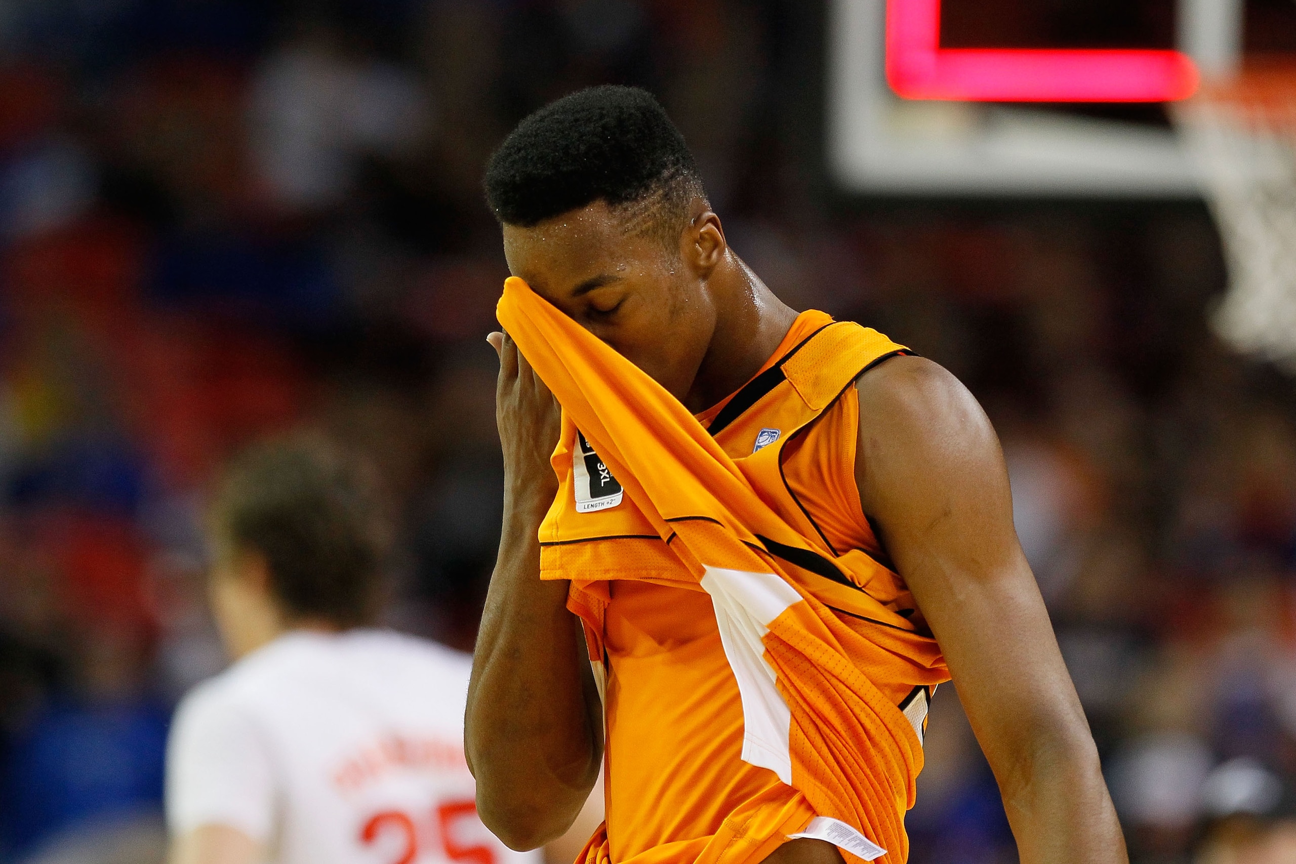 ATLANTA, GA - MARCH 11:  Scotty Hopson #32 of the Tennessee Volunteers reacts during their 74 to 85 loss to the Florida Gators in the quarterfinals of the SEC Men's Basketball Tournament at Georgia Dome on March 11, 2011 in Atlanta, Georgia.  (Photo by Ke