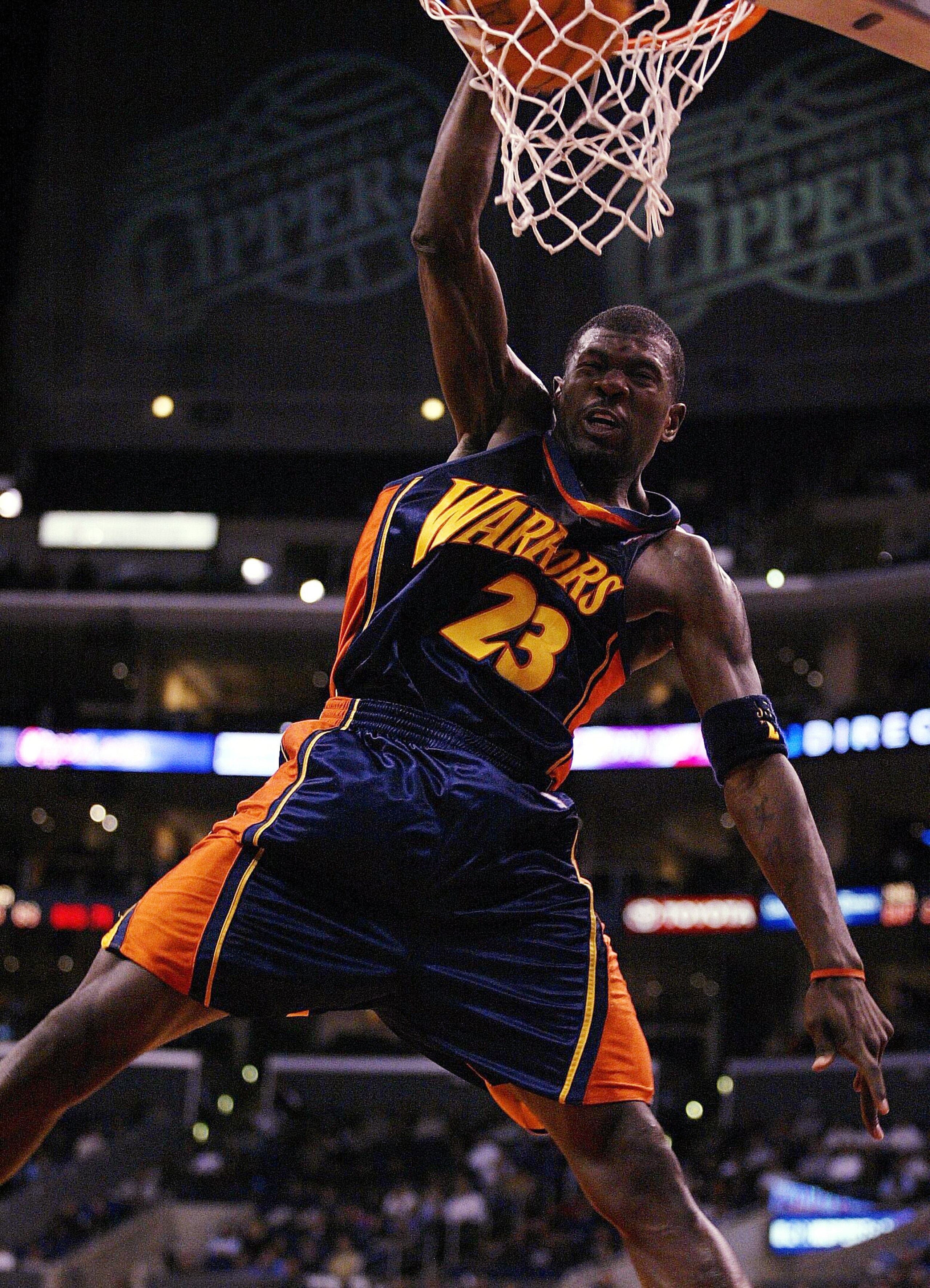 LOS ANGELES - FEBRUARY 26: Jason Richardson #23 of the Golden State Warriors dunks against the Los Angeles Clippers on February 26, 2003 at Staples Center in Los Angeles, California. NOTE TO USER: User expressly acknowledges and agrees that, by downloadi LOS ANGELES - FEBRUARY 26: Jason Richardson #23 of the Golden State Warriors dunks against the Los Angeles Clippers on February 26, 2003 at Staples Center in Los Angeles, California. NOTE TO USER: User expressly acknowledges and agrees that, by downloadi