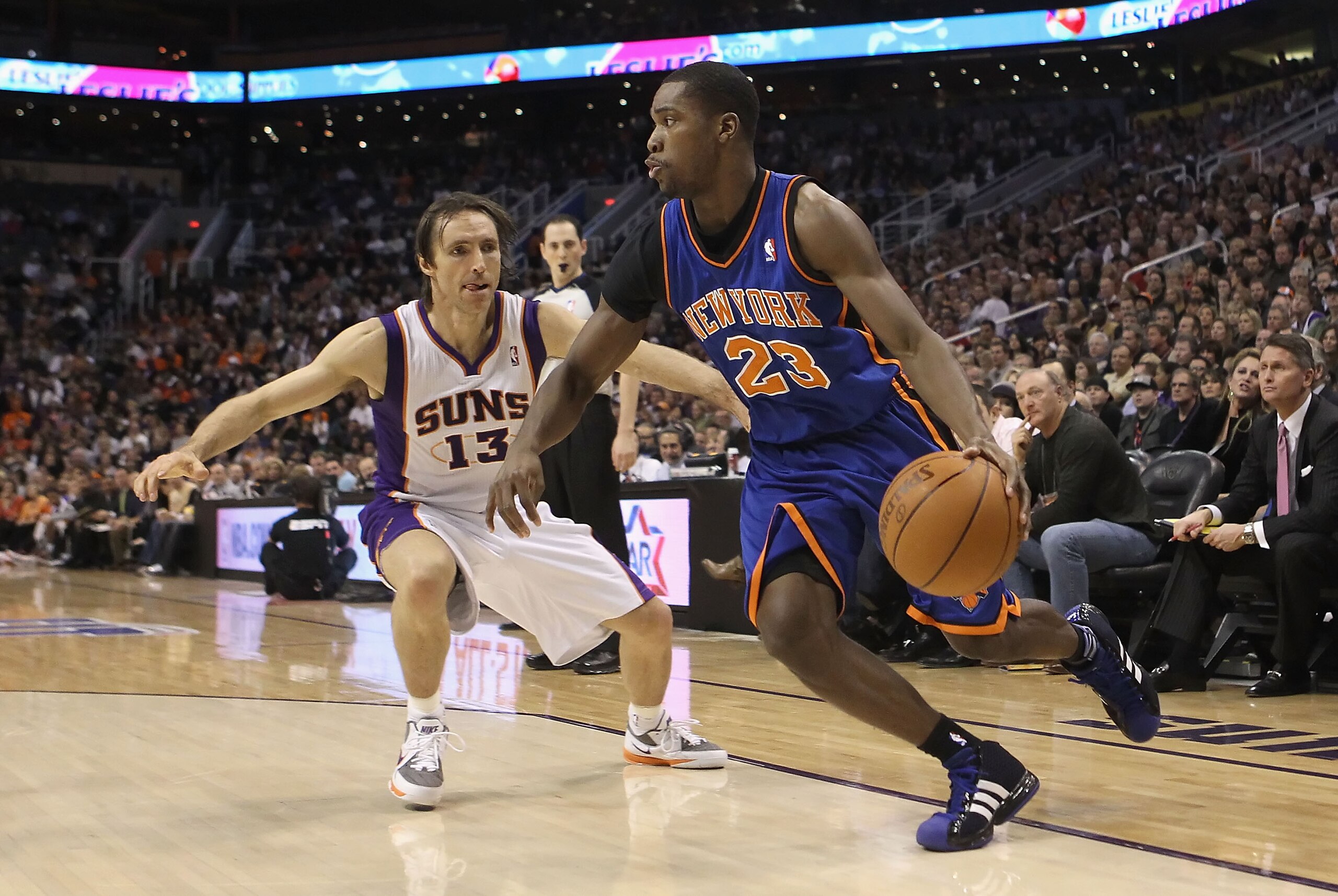 PHOENIX, AZ - JANUARY 07: Toney Douglas #23 of the New York Knicks drives the ball during the NBA game against the Phoenix Suns at US Airways Center on January 7, 2011 in Phoenix, Arizona. NOTE TO USER: User expressly acknowledges and agrees that, by do PHOENIX, AZ - JANUARY 07: Toney Douglas #23 of the New York Knicks drives the ball during the NBA game against the Phoenix Suns at US Airways Center on January 7, 2011 in Phoenix, Arizona. NOTE TO USER: User expressly acknowledges and agrees that, by do