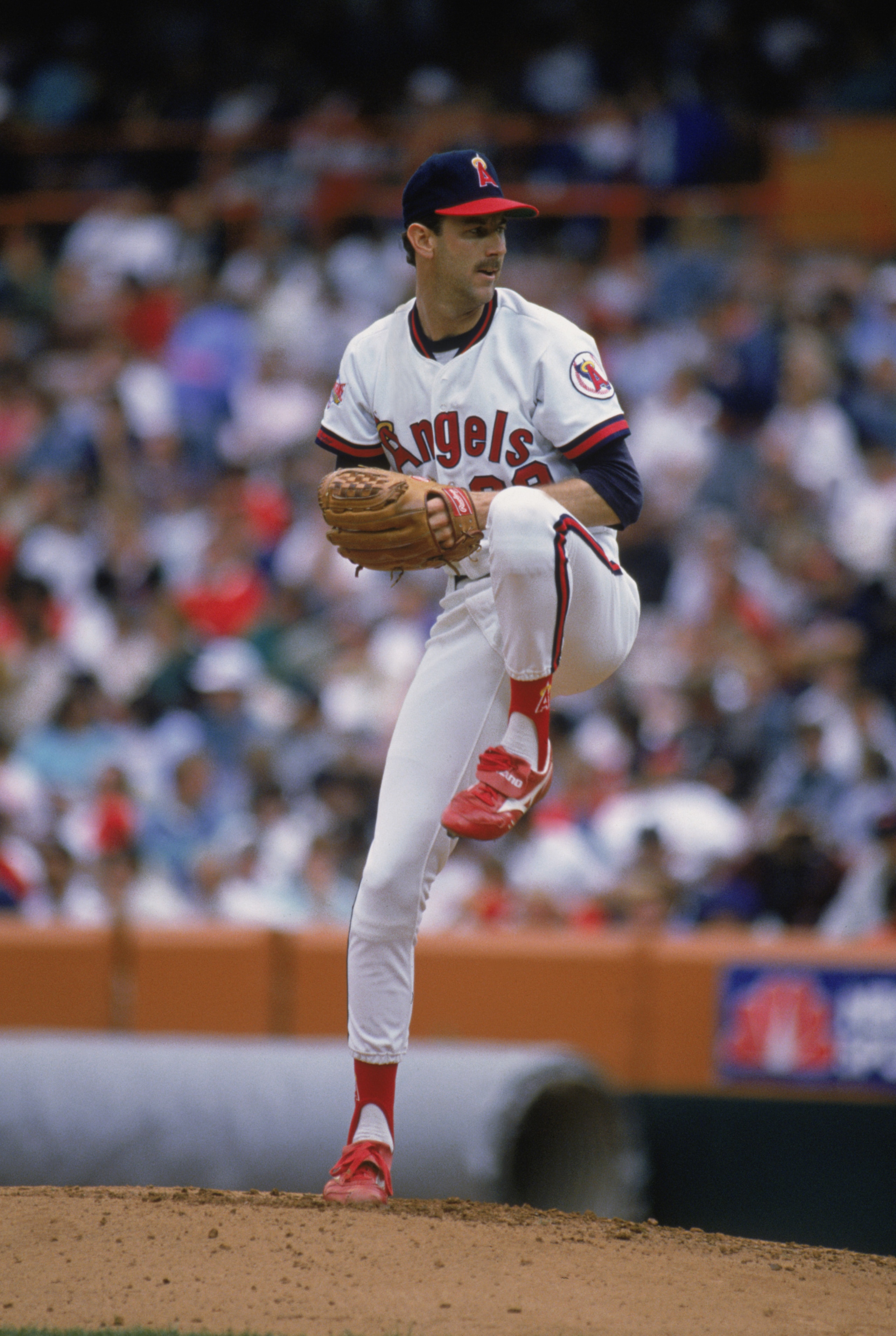ANAHEIM, CA - 1989:  Mike Witt #39 of the California Angels pitches during the 1989 season game at Anaheim Stadium in Anaheim, California. (Photo by:  Stephen Dunn/Getty Images)