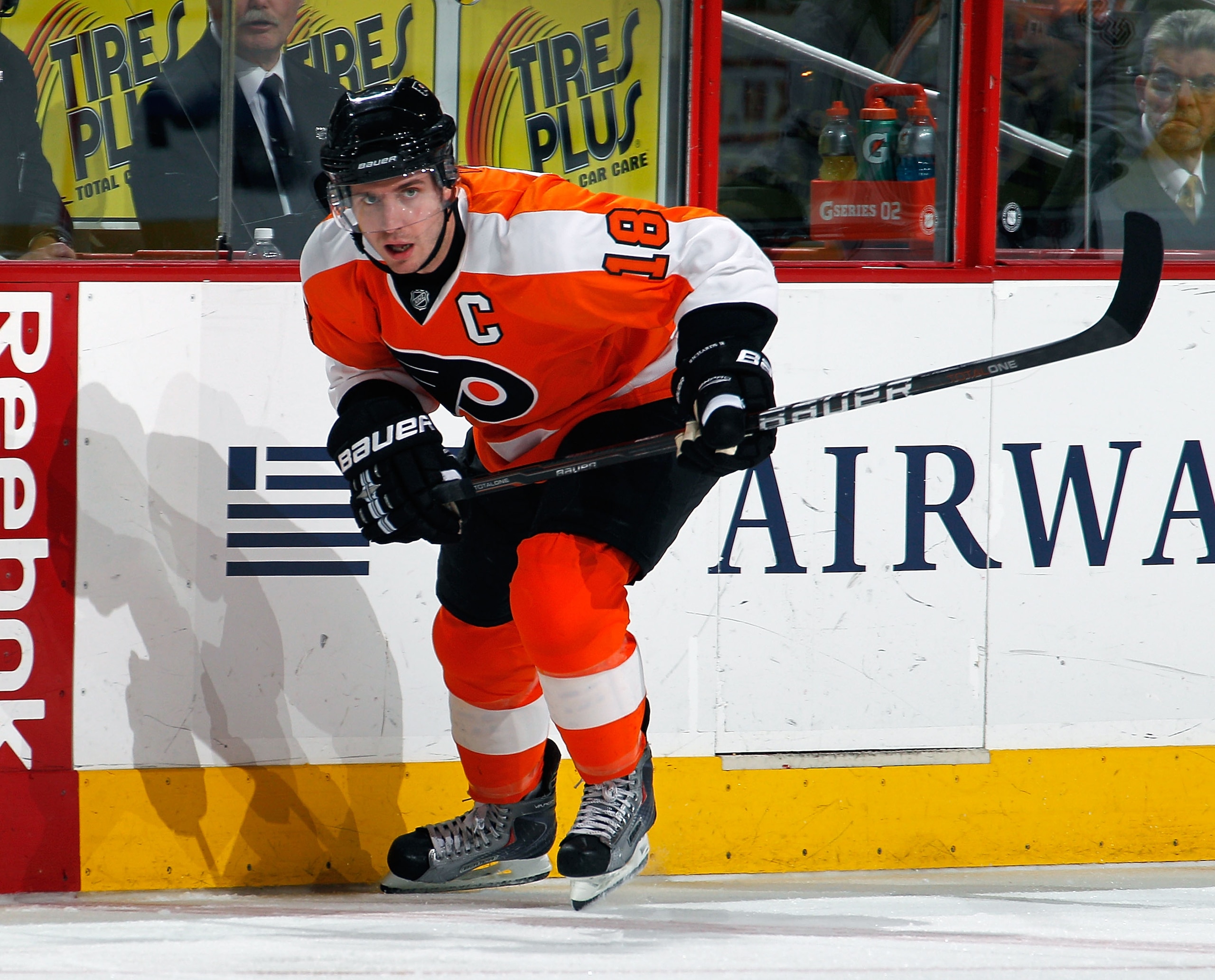 PHILADELPHIA, PA - MARCH 08:  Mike Richards #18 of the Philadelphia Flyers skates during an NHL hockey game against the Edmonton Oilers at the Wells Fargo Center on March 8, 2011 in Philadelphia, Pennsylvania.  (Photo by Paul Bereswill/Getty Images)