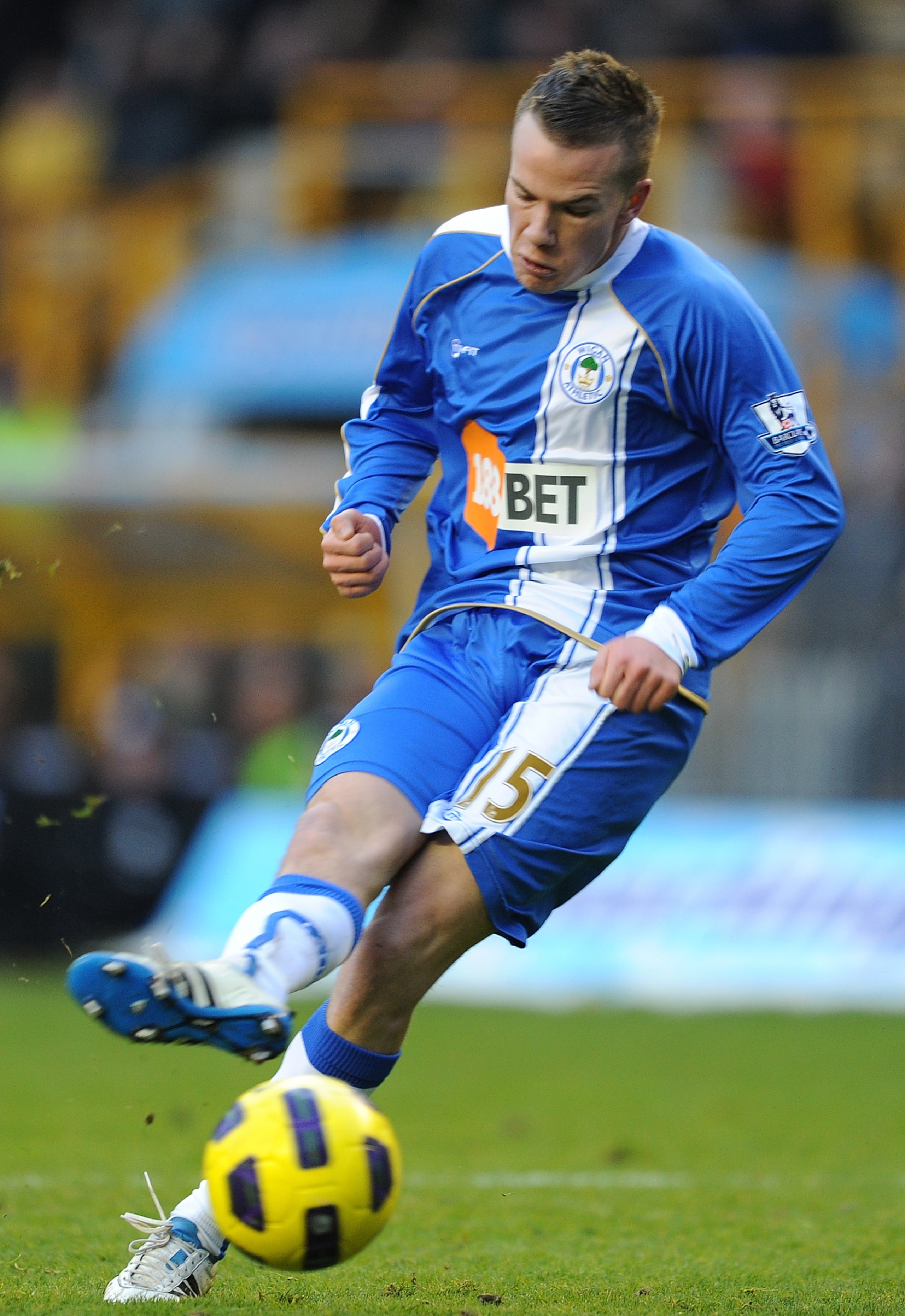 WOLVERHAMPTON, ENGLAND - DECEMBER 26: Tom Cleverley of Wigan Athletic scores his side's second goal during the Barclays Premier League match between Wolverhampton Wanderers and Wigan Athletic at Molineux on December 26, 2010 in Wolverhampton, England.  (P