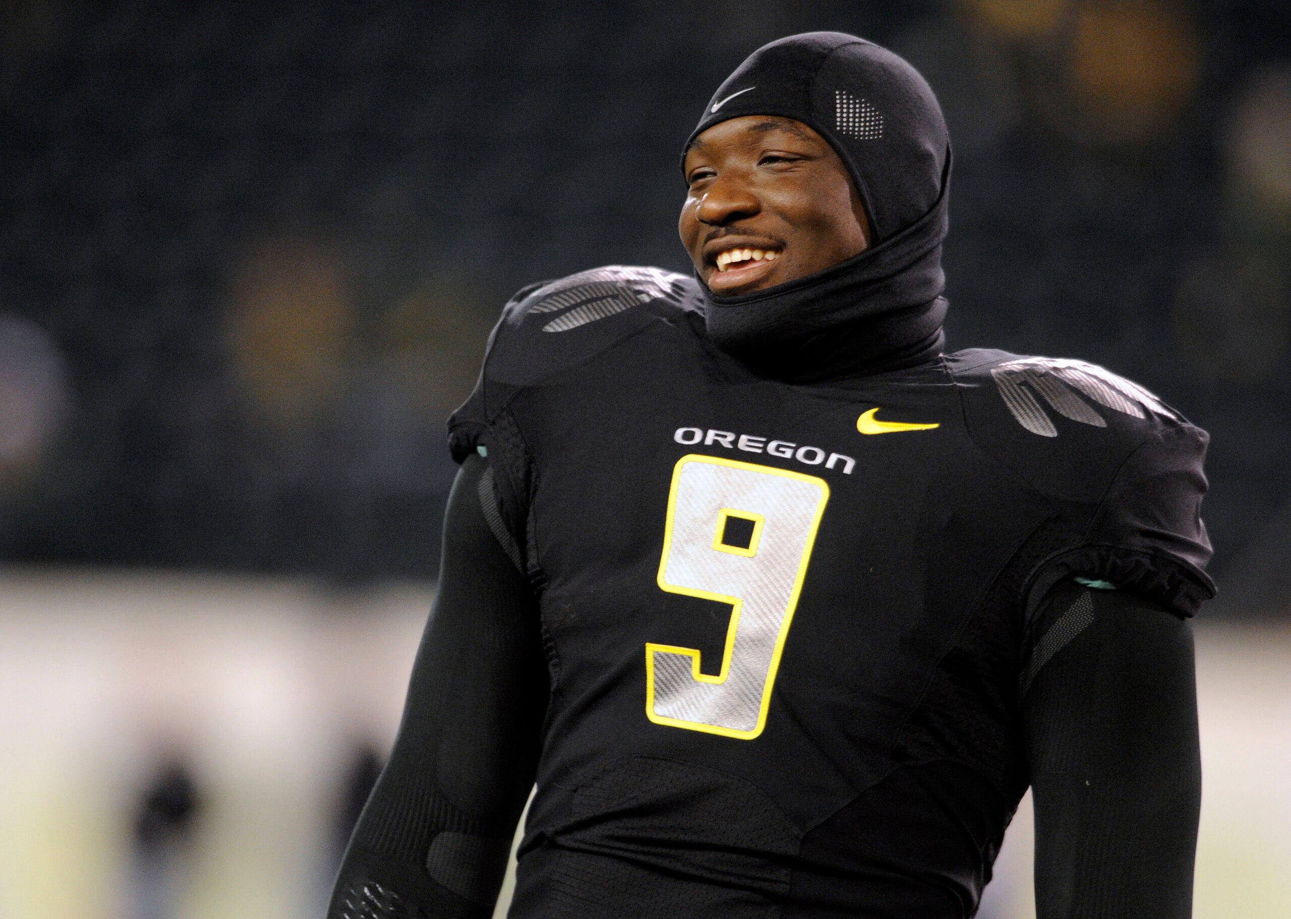 EUGENE,OR - NOVEMBER 14: Running back LeGarrette Blount #9 of the Oregon Ducks smiles as he warms up before the game against the Arizona State Sun Devils at Autzen Stadium on November 14, 2009 in Eugene, Oregon. (Photo by Steve Dykes/Getty Images)