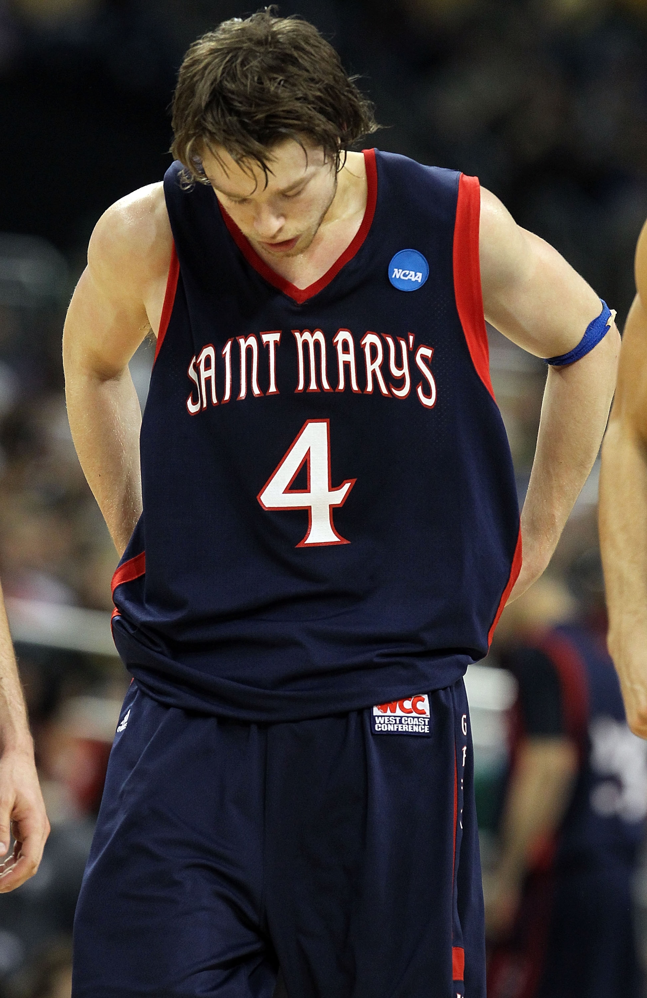 HOUSTON - MARCH 26:  Guard Matthew Dellavedova #4 of the St. Mary's Gaels during the south regional semifinal of the 2010 NCAA men's basketball tournament at Reliant Stadium on March 26, 2010 in Houston, Texas.  (Photo by Ronald Martinez/Getty Images)