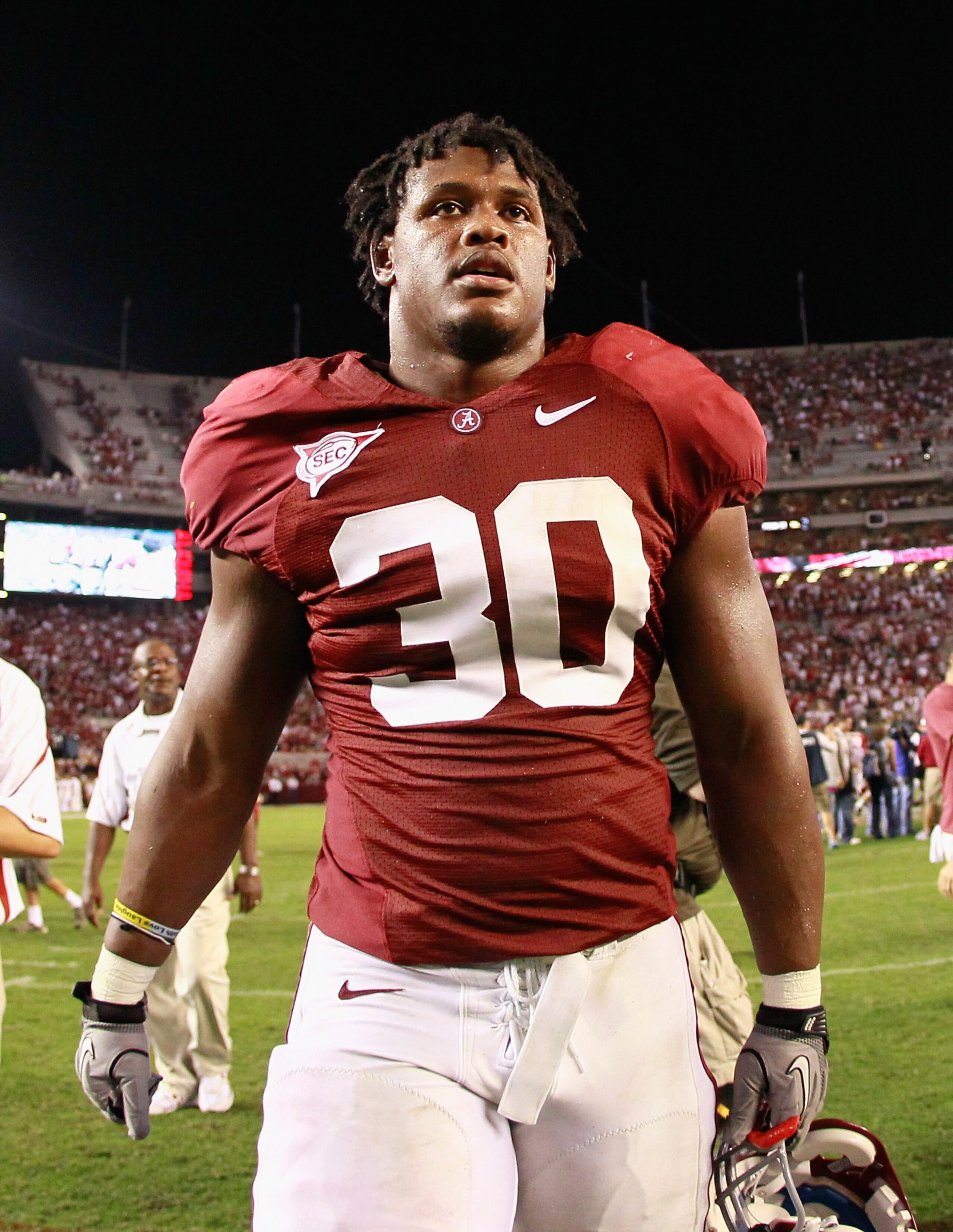 TUSCALOOSA, AL - SEPTEMBER 11:  Dont'a Hightower #30 of the Alabama Crimson Tide against the Penn State Nittany Lions at Bryant-Denny Stadium on September 11, 2010 in Tuscaloosa, Alabama.  (Photo by Kevin C. Cox/Getty Images)