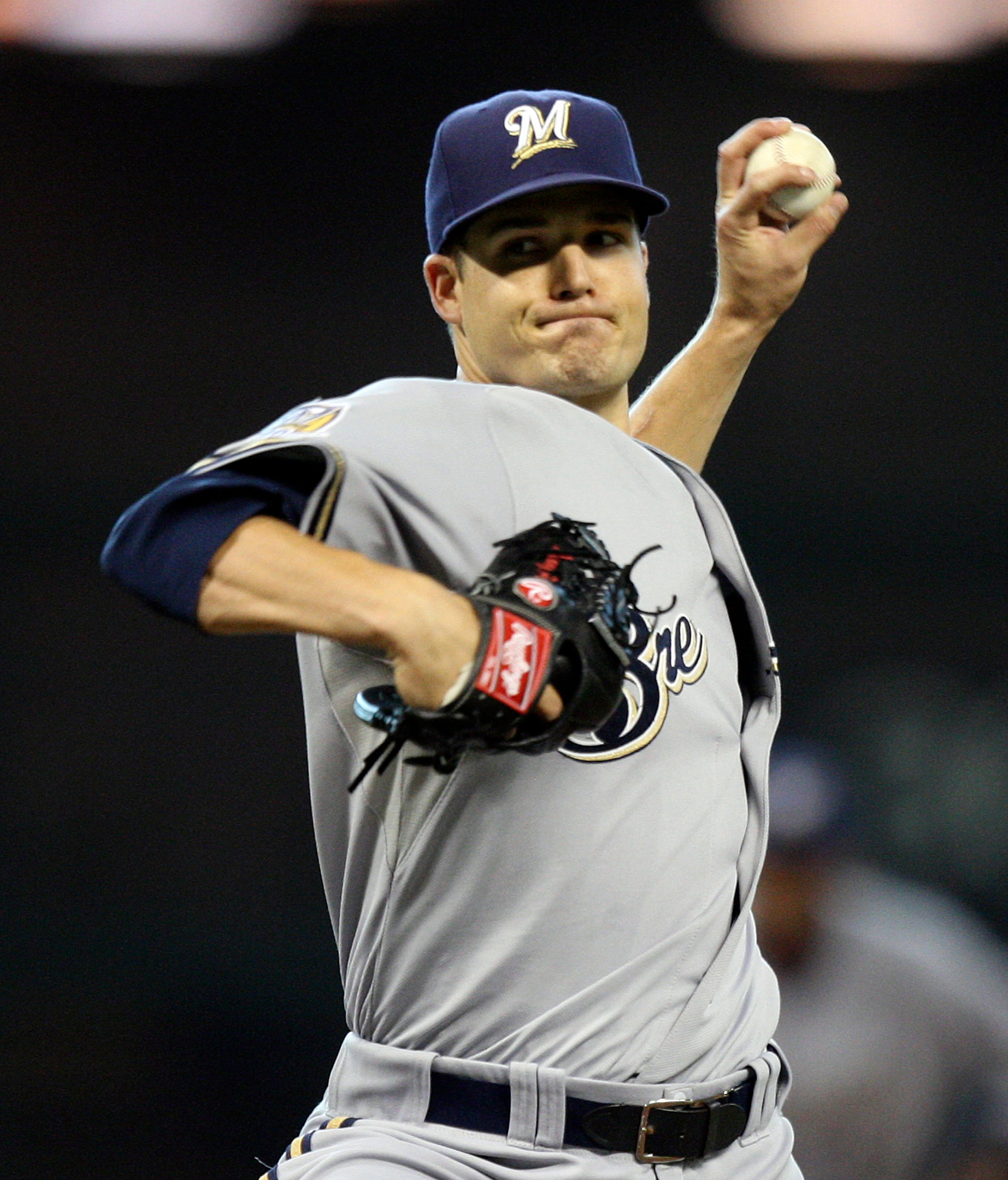 HOUSTON - JULY 30: Pitcher Manny Parra #26 of the Milwaukee Brewers throws against the Houston Astros at Minute Maid Park on July 30, 2010 in Houston, Texas. (Photo by Bob Levey/Getty Images) HOUSTON - JULY 30: Pitcher Manny Parra #26 of the Milwaukee Brewers throws against the Houston Astros at Minute Maid Park on July 30, 2010 in Houston, Texas. (Photo by Bob Levey/Getty Images)