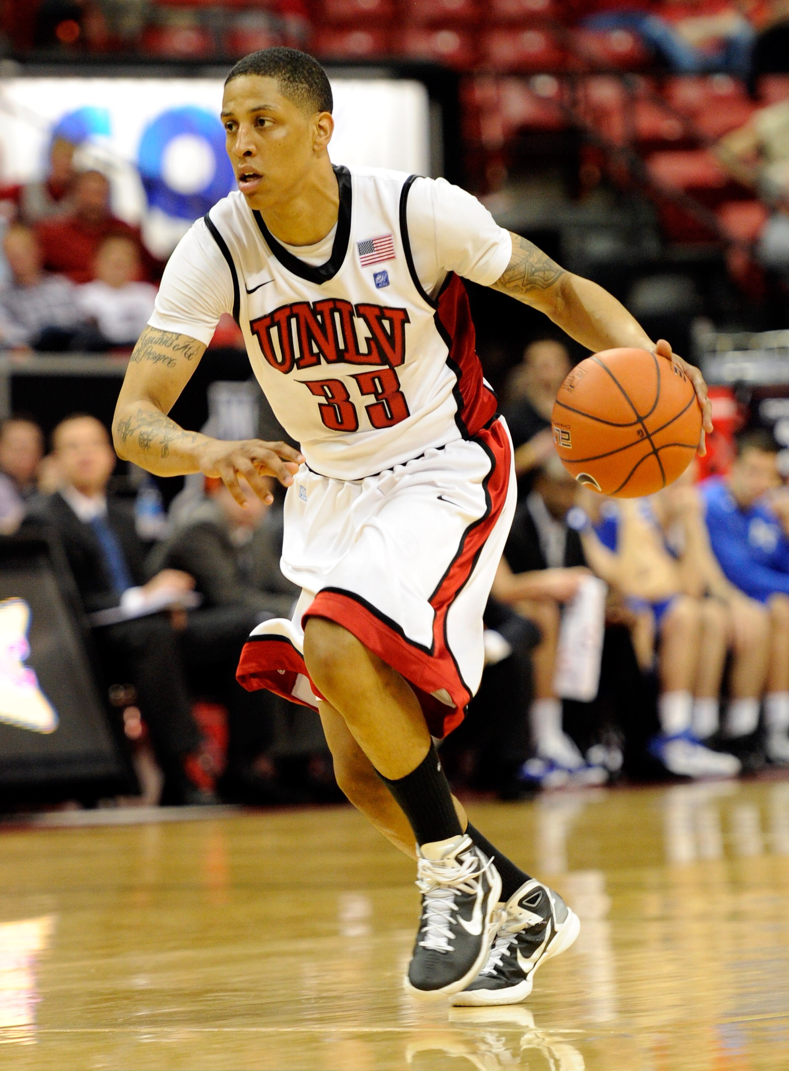LAS VEGAS, NV - MARCH 10: Tre'Von Willis #33 of the UNLV Rebels brings the ball up the court against the Air Force Falcons during a quarterfinal game of the Conoco Mountain West Conference Basketball tournament at the Thomas & Mack Center March 10, 2011 LAS VEGAS, NV - MARCH 10: Tre'Von Willis #33 of the UNLV Rebels brings the ball up the court against the Air Force Falcons during a quarterfinal game of the Conoco Mountain West Conference Basketball tournament at the Thomas & Mack Center March 10, 2011