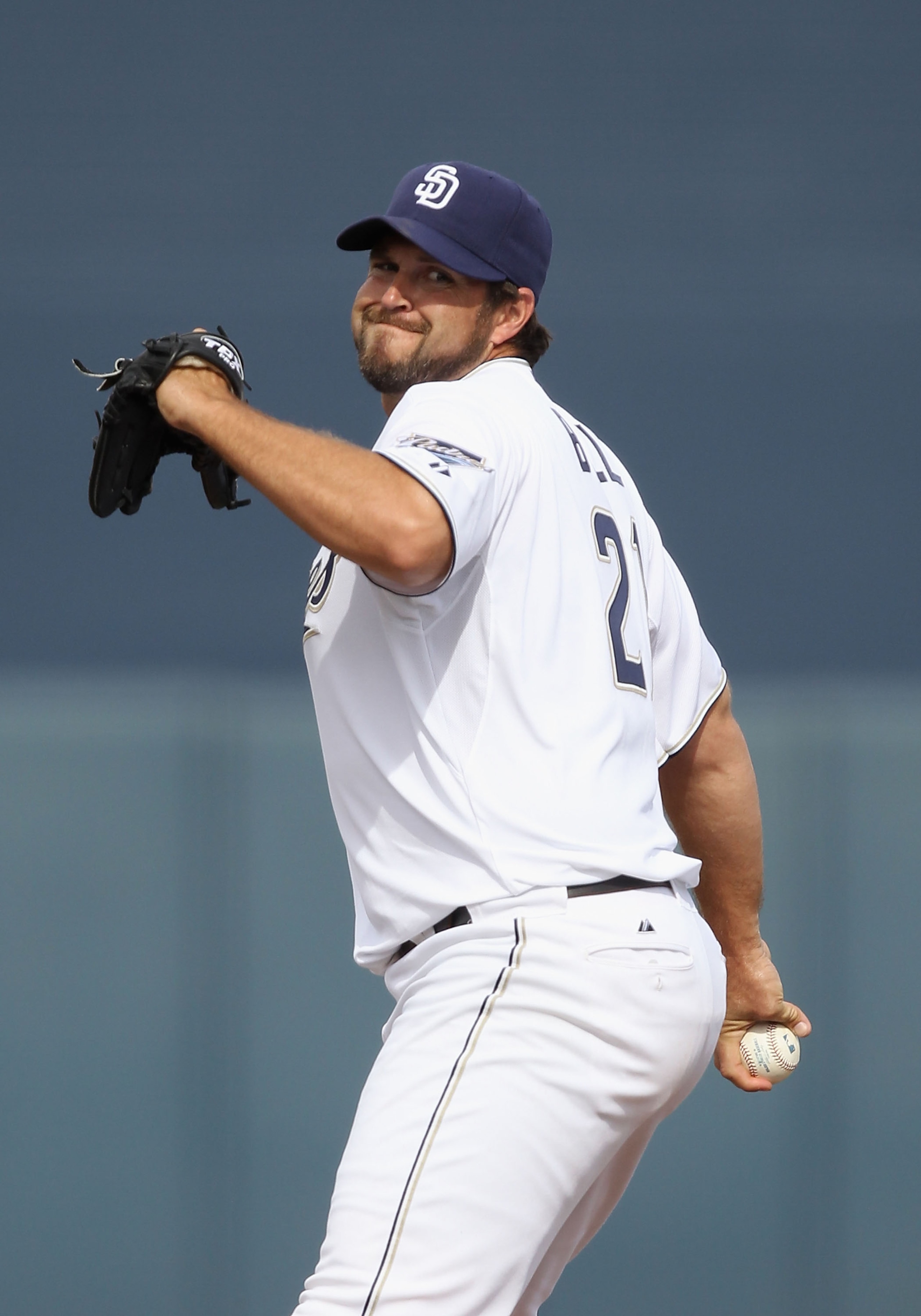 PEORIA, AZ - MARCH 06:  Relief pitcher Heath Bell #21 of the San Diego Padres pitches against the Oakland Athletics during the spring training game at Peoria Stadium on March 6, 2011 in Peoria, Arizona.  (Photo by Christian Petersen/Getty Images)