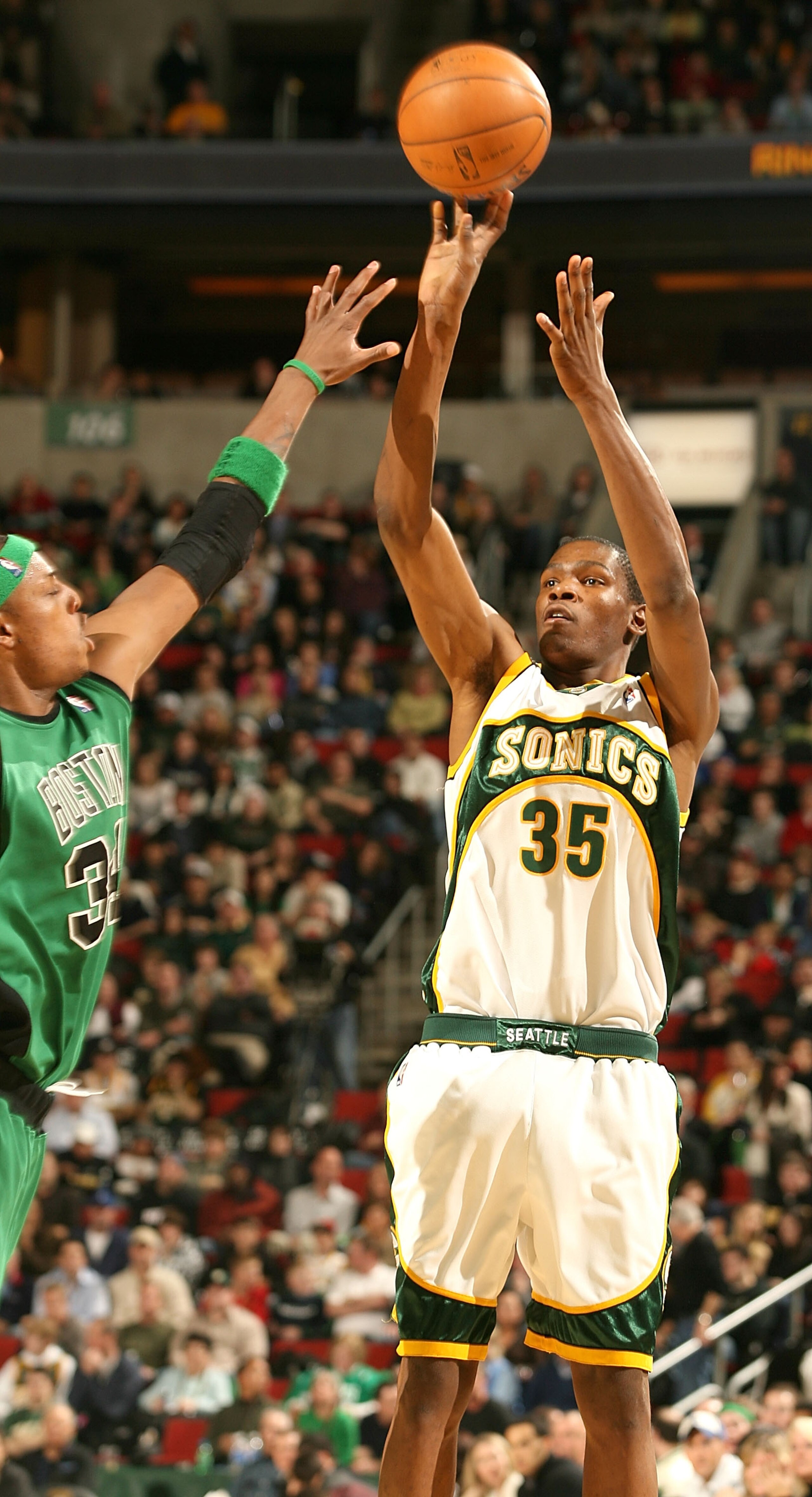 SEATTLE - DECEMBER 27:  Kevin Durant #35 of the Seattle SuperSonics shoots against Paul Pierce #34 of the Boston Celtics at Key Arena December 27, 2007 in Seattle, Washington. The Celtics defeated the Sonics 104-96. (Photo by Otto Greule Jr/Getty Images)