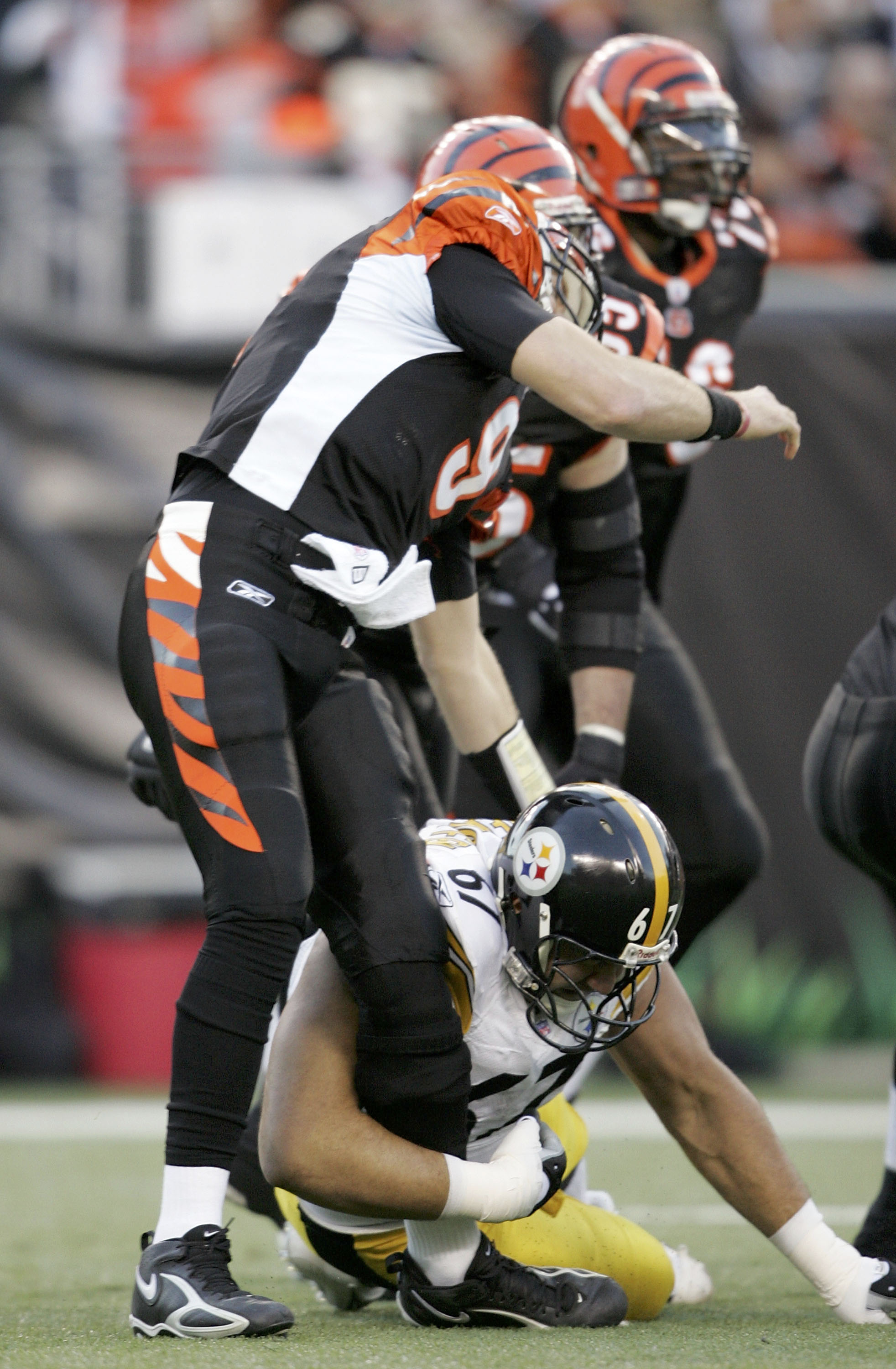 Carson Palmer Throws Two Pick-Sixs Against The Pittsburgh Steelers - Cincy  Jungle