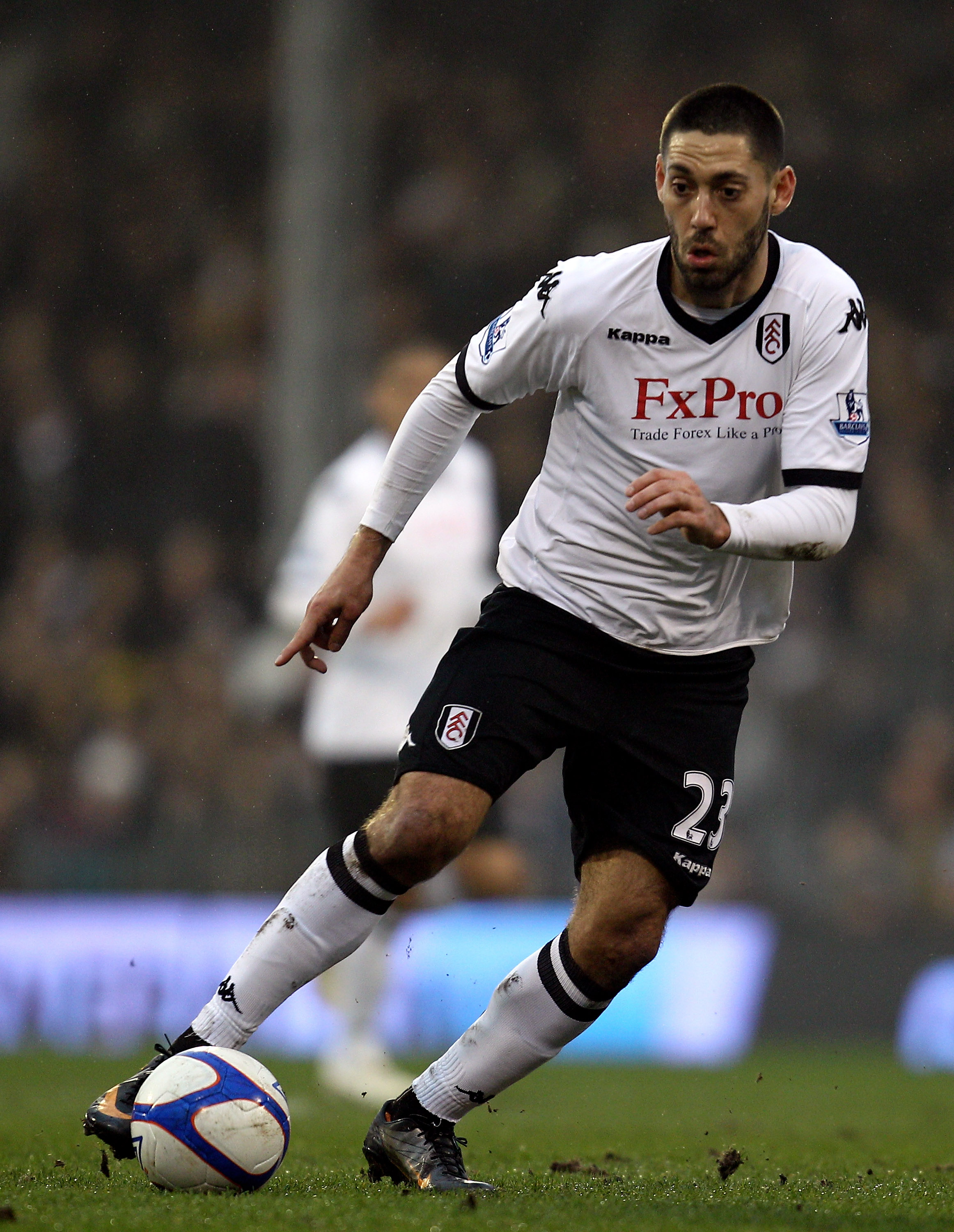 LONDON, ENGLAND - FEBRUARY 20:  Clint Dempsey of Fulham in action during the FA Cup sponsored by E.ON 5th Round match between Fulham and Bolton Wanderers at Craven Cottage on February 20, 2011 in London, England.  (Photo by Paul Gilham/Getty Images)