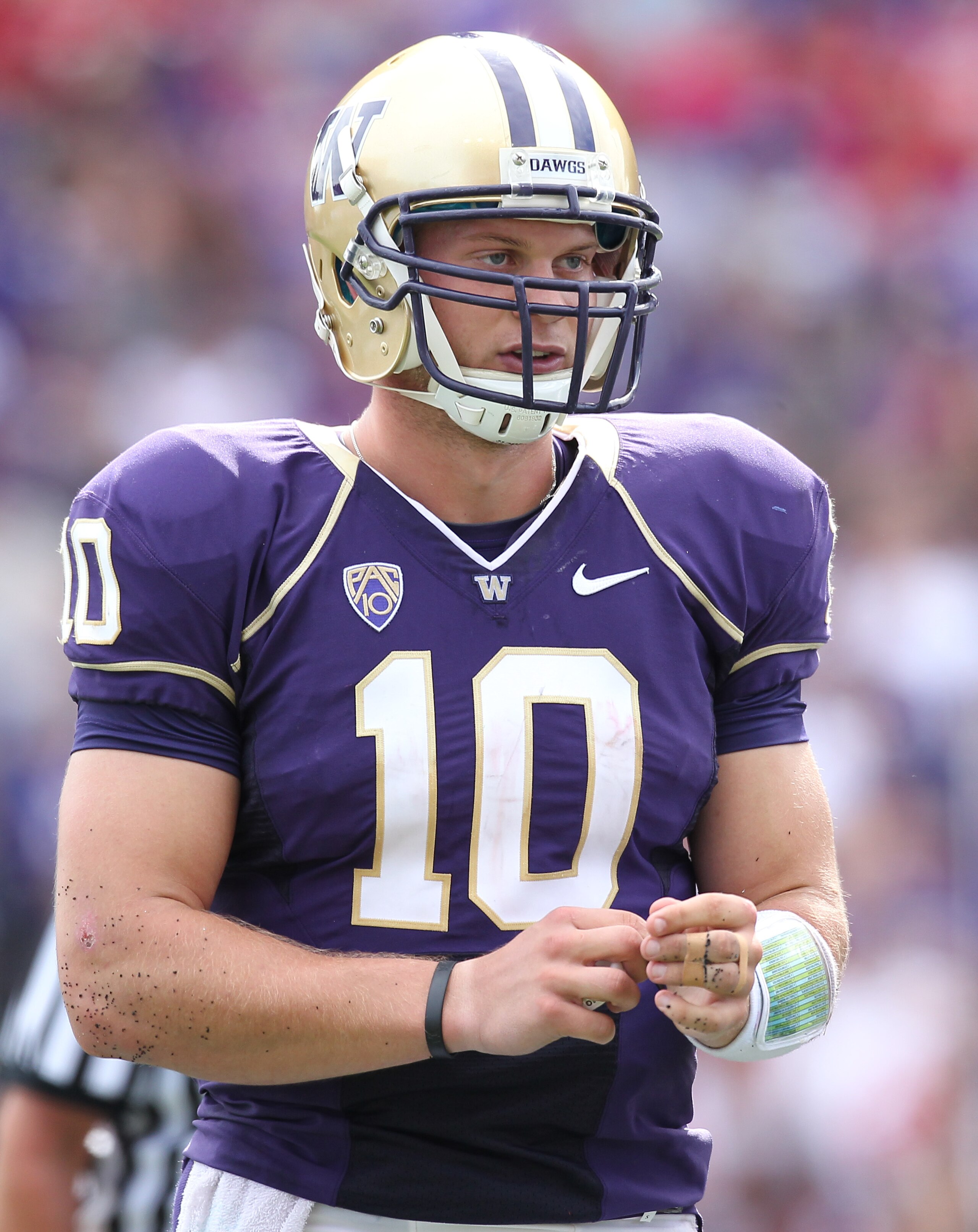 SEATTLE - SEPTEMBER 18: Quarterback Jake Locker #10 of the Washington Huskies looks on during the game against the Nebraska Cornhuskers on September 18, 2010 at Husky Stadium in Seattle, Washington. (Photo by Otto Greule Jr/Getty Images)