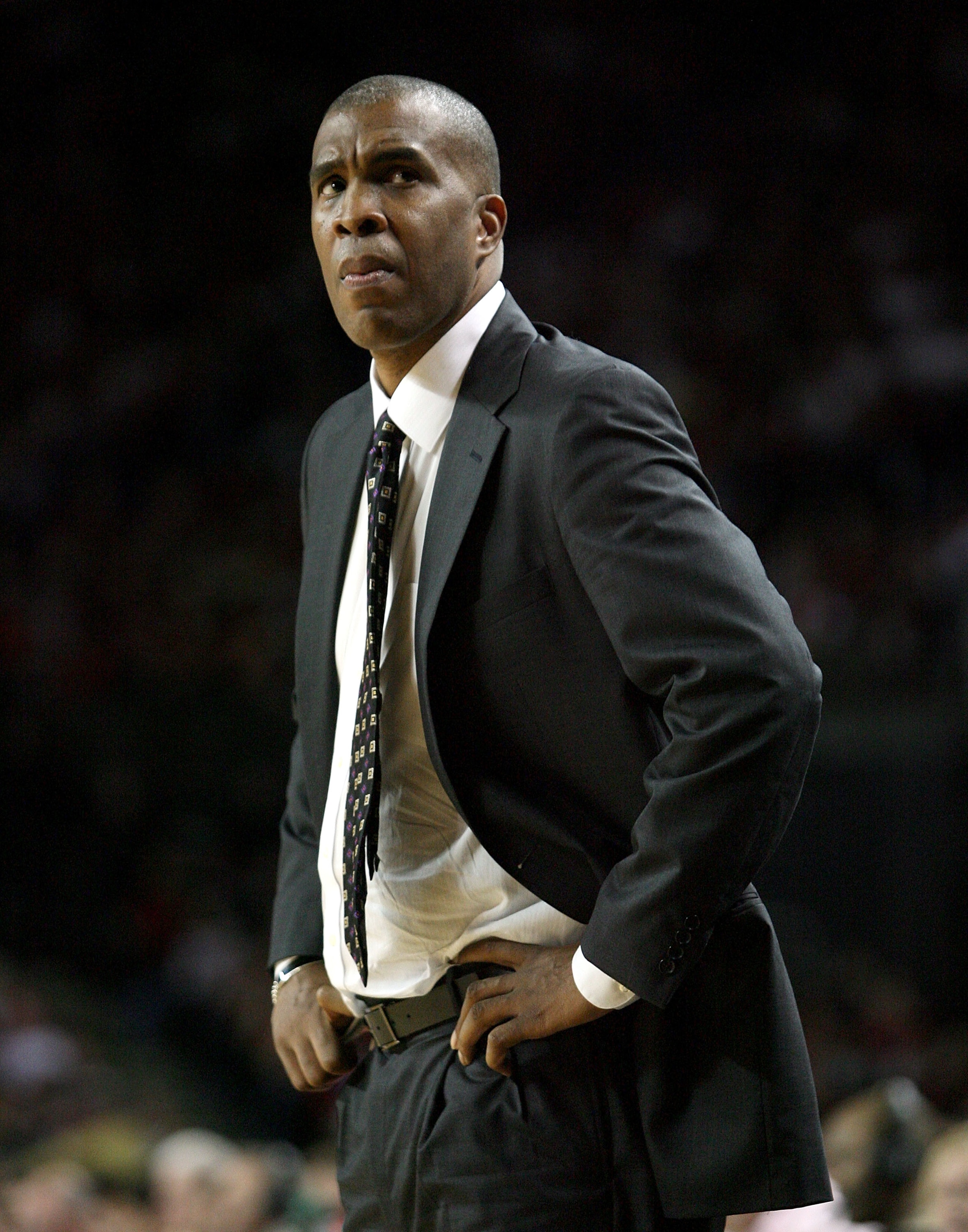 LOUISVILLE, KY - DECEMBER 27:  Mike Davis the Head Coach of the UAB Blazers is pictured during the game against the Louisville Cardinals on December 27, 2008 at Freedom Hall in Louisville, Kentucky.  (Photo by Andy Lyons/Getty Images)
