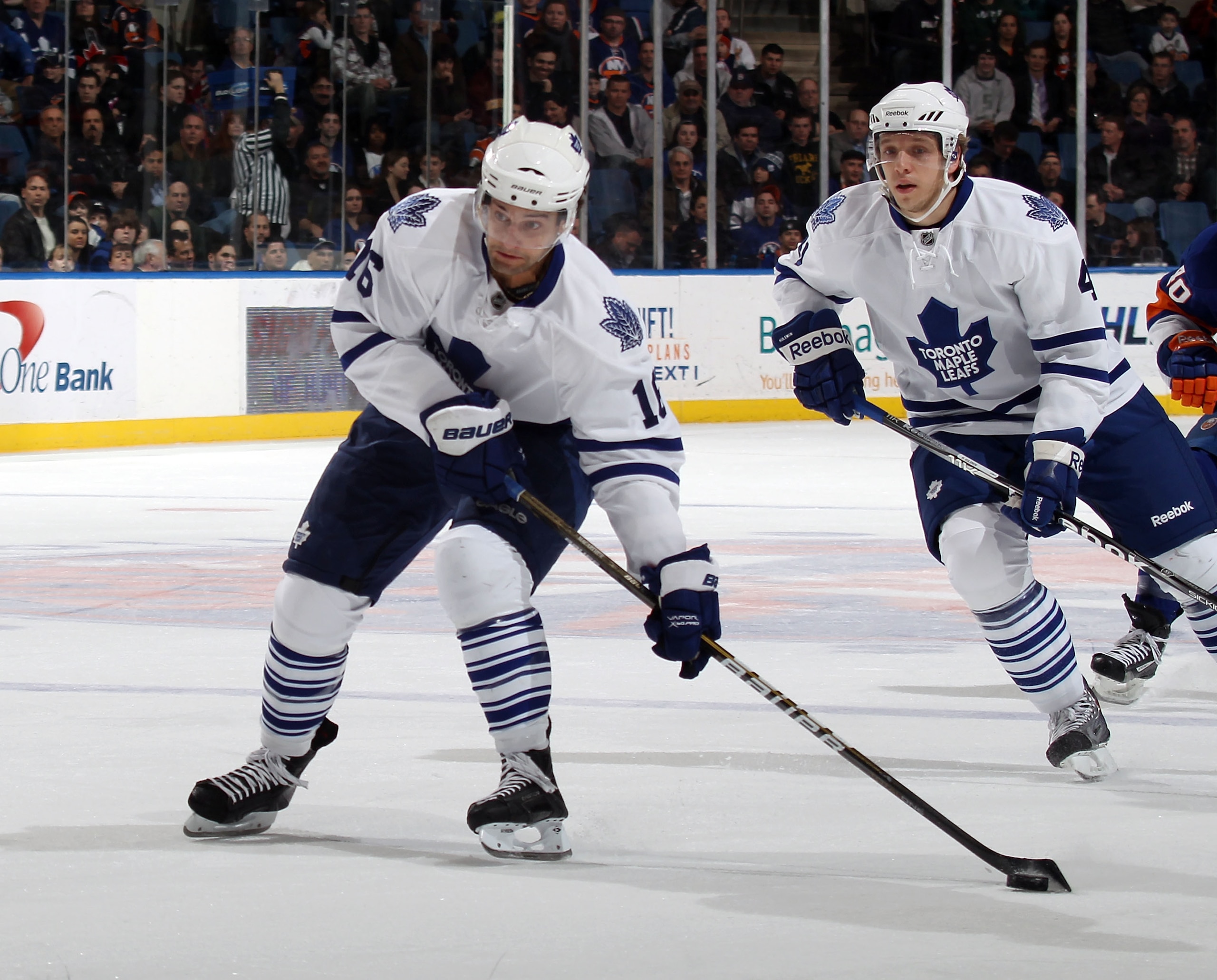 UNIONDALE, NY - MARCH 08:  Clarke MacArthur #16 of the Toronto Maple Leafs skates against the New York Islanders at the Nassau Coliseum on March 8, 2011 in Uniondale, New York. The Islanders defeated the Leafs 4-3 in overtime.  (Photo by Bruce Bennett/Get
