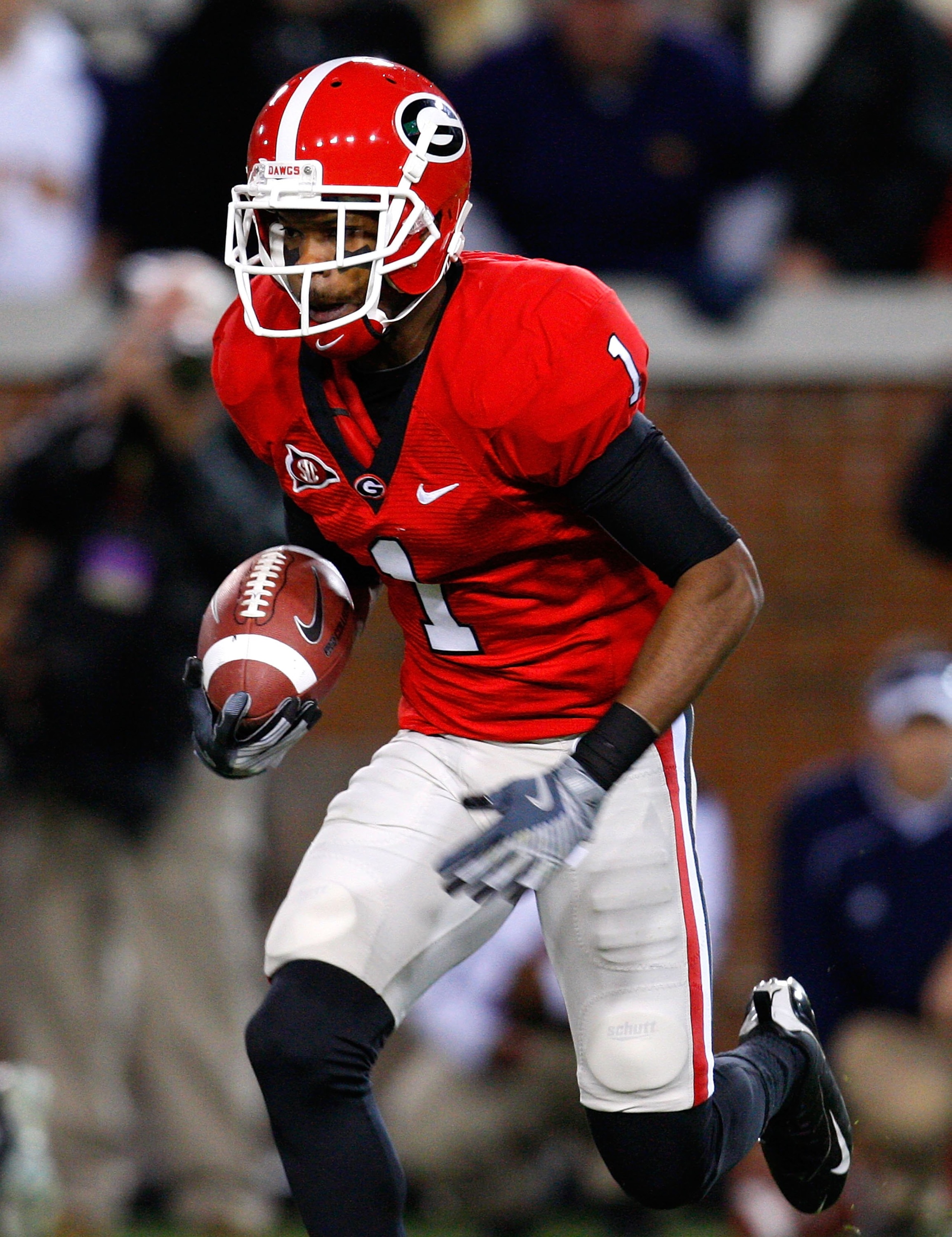 ATLANTA - NOVEMBER 28:  Branden Smith #1 of the Georgia Bulldogs against the Georgia Tech Yellow Jackets at Bobby Dodd Stadium on November 28, 2009 in Atlanta, Georgia.  (Photo by Kevin C. Cox/Getty Images)
