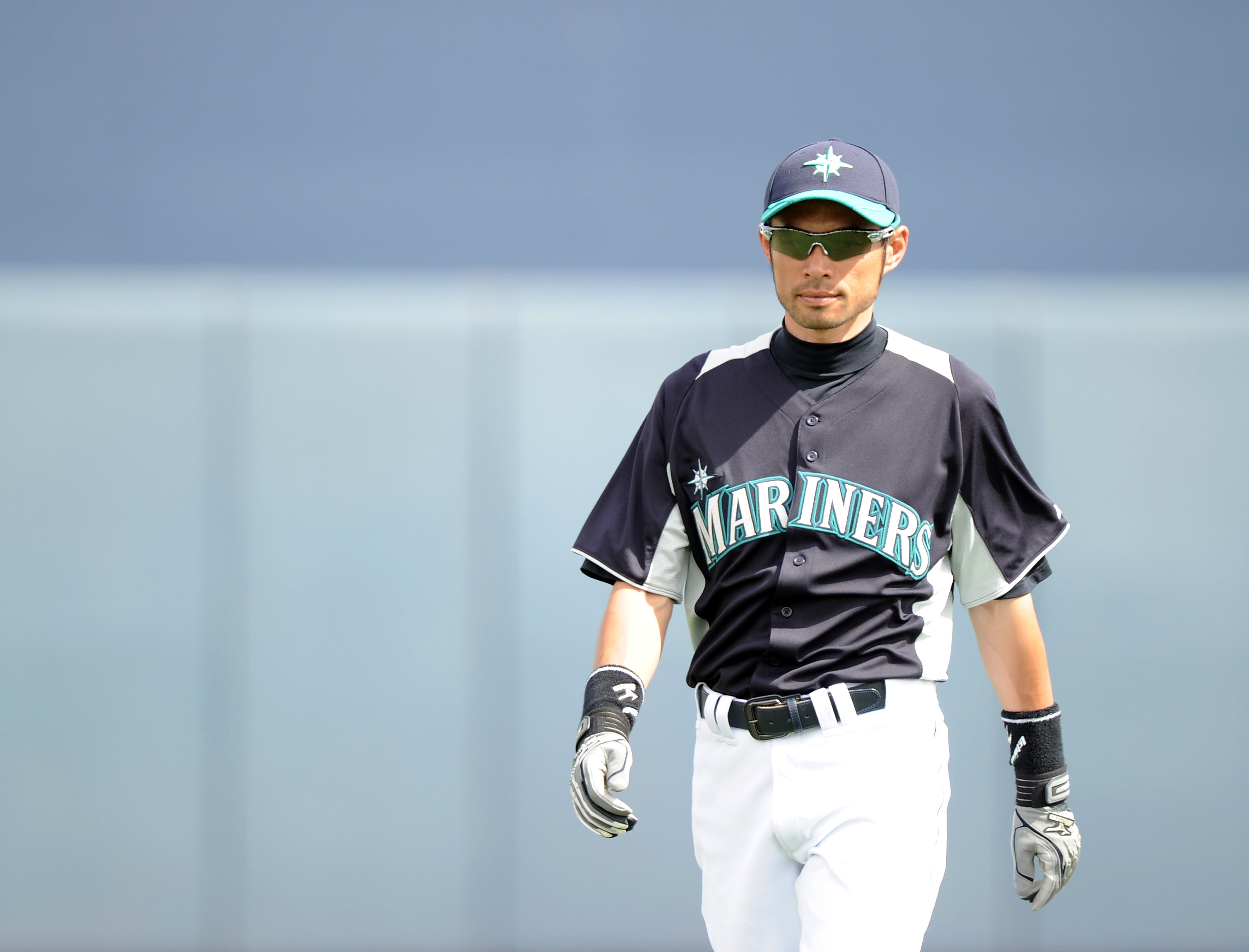 Slideshow: See the new Mariners uniforms