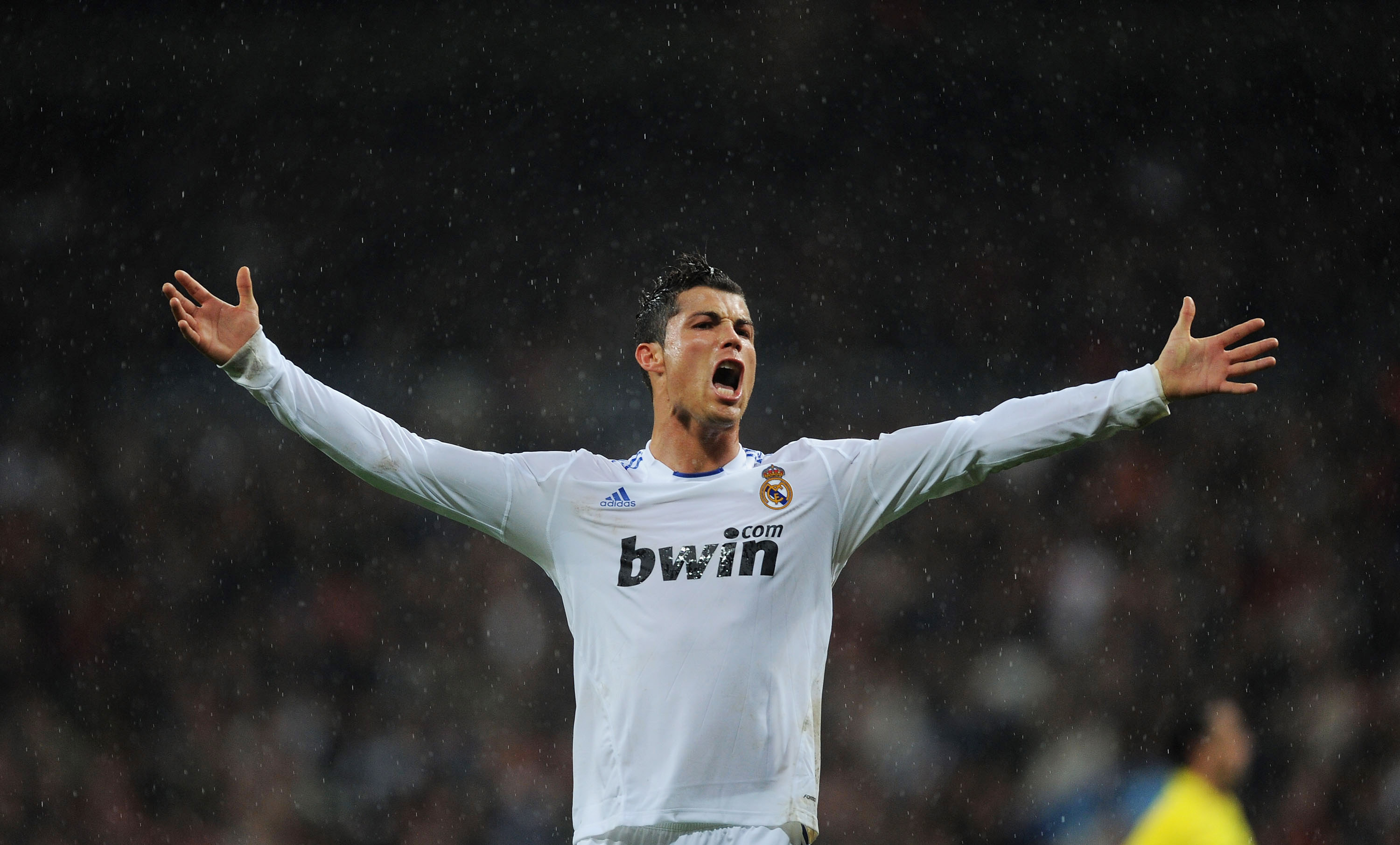 MADRID, SPAIN - FEBRUARY 19: Cristiano Ronaldo of Real Madrid reacts during the  La Liga match between Real Madrid and Levante at Estadio Santiago Bernabeu on February 19, 2011 in Madrid, Spain.  (Photo by Denis Doyle/Getty Images)