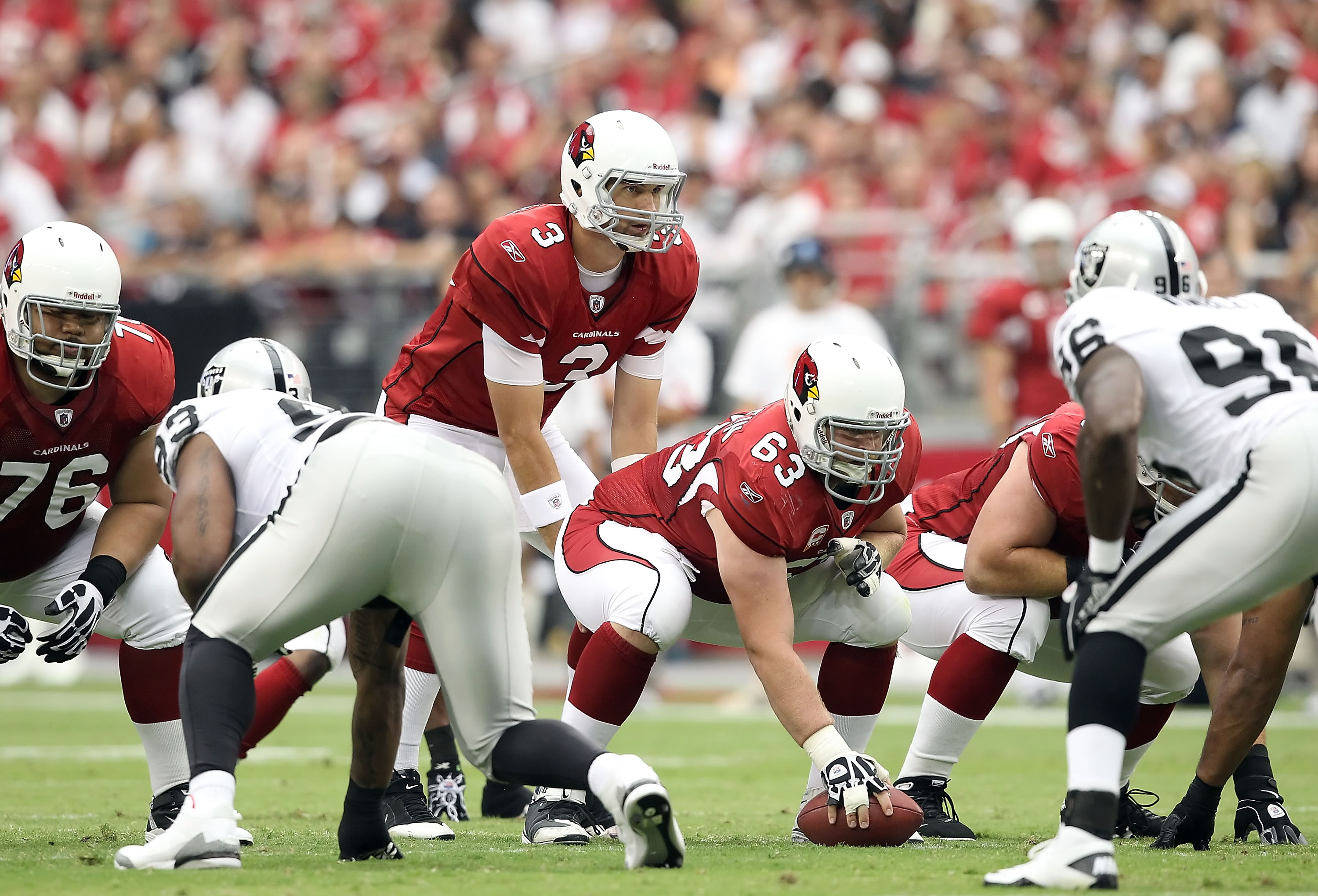 GLENDALE, AZ - SEPTEMBER 26:  Quarterback Derek Anderson #3 of the Arizona Cardinals prepares to snap the ball during the NFL game against the Oakland Raiders at the University of Phoenix Stadium on September 26, 2010 in Glendale, Arizona.  The Cardinals