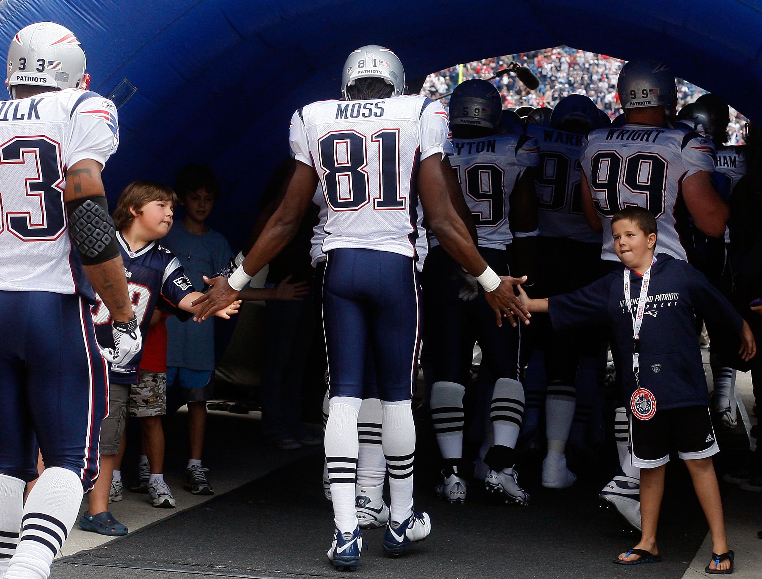FOXBORO, MA - SEPTEMBER 12: Randy Moss #81 of the New England Patriots enters the field before the NFL season opener against the Cincinnati Bengals at Gillette Stadium on September 12, 2010 in Foxboro, Massachusetts. (Photo by Jim Rogash/Getty Images) FOXBORO, MA - SEPTEMBER 12: Randy Moss #81 of the New England Patriots enters the field before the NFL season opener against the Cincinnati Bengals at Gillette Stadium on September 12, 2010 in Foxboro, Massachusetts. (Photo by Jim Rogash/Getty Images)